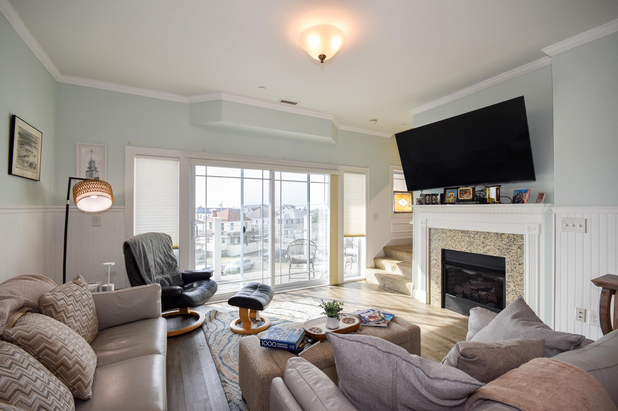 33 Ocean Boulevard Unit: 8