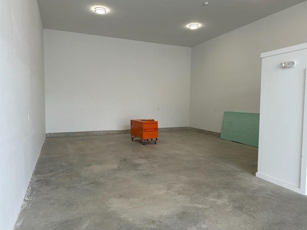 280 Isinglass Circle