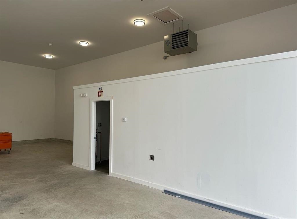 280 Isinglass Circle