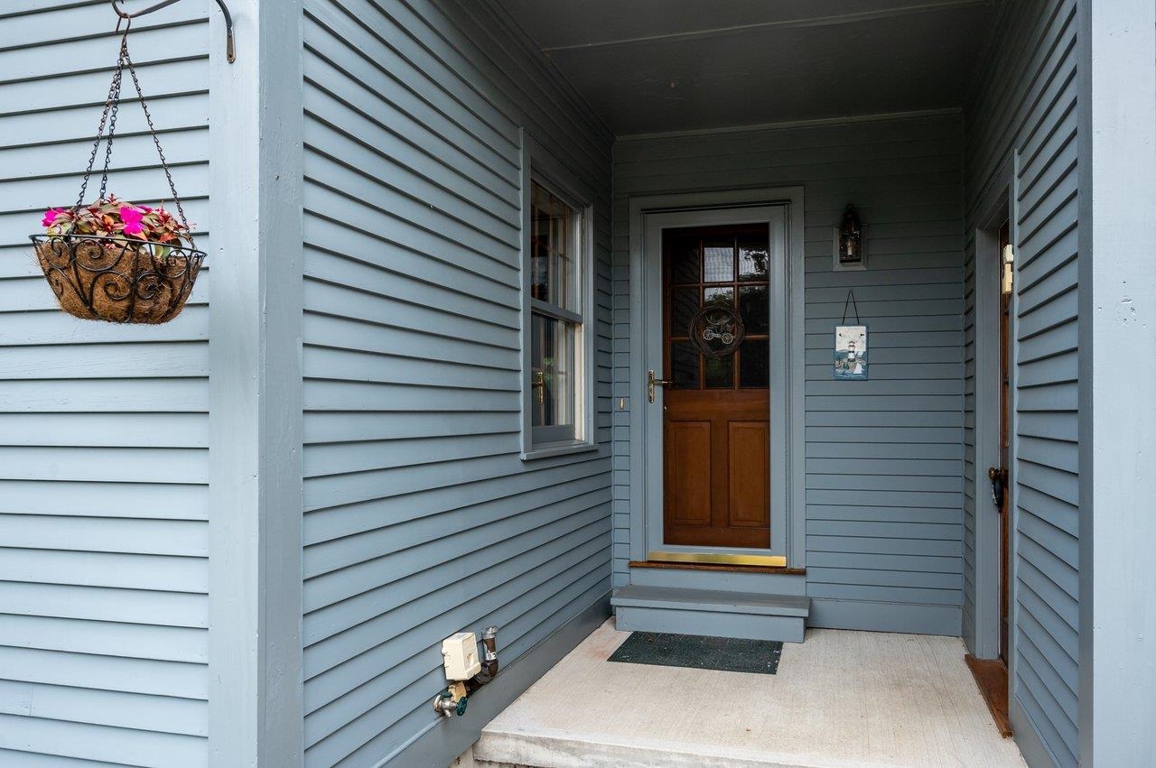 7 Sumac Lane