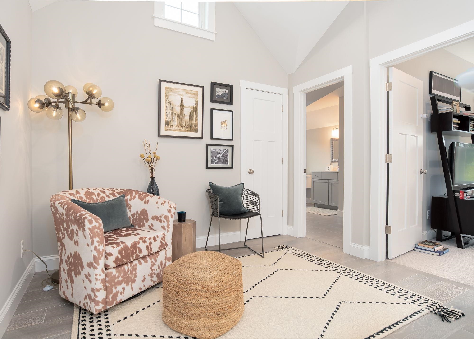 996 Maplewood Avenue Unit: A