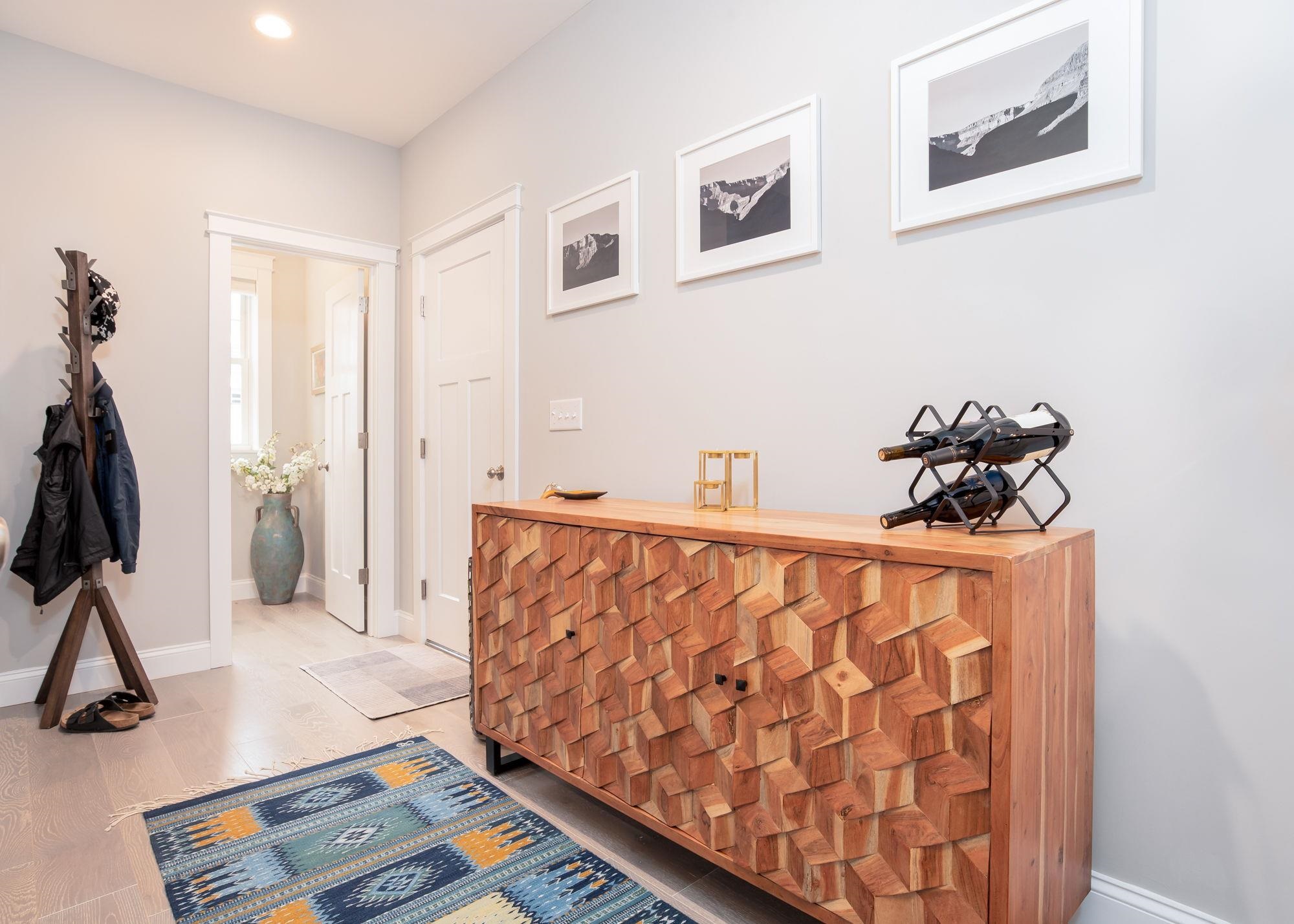 996 Maplewood Avenue Unit: A