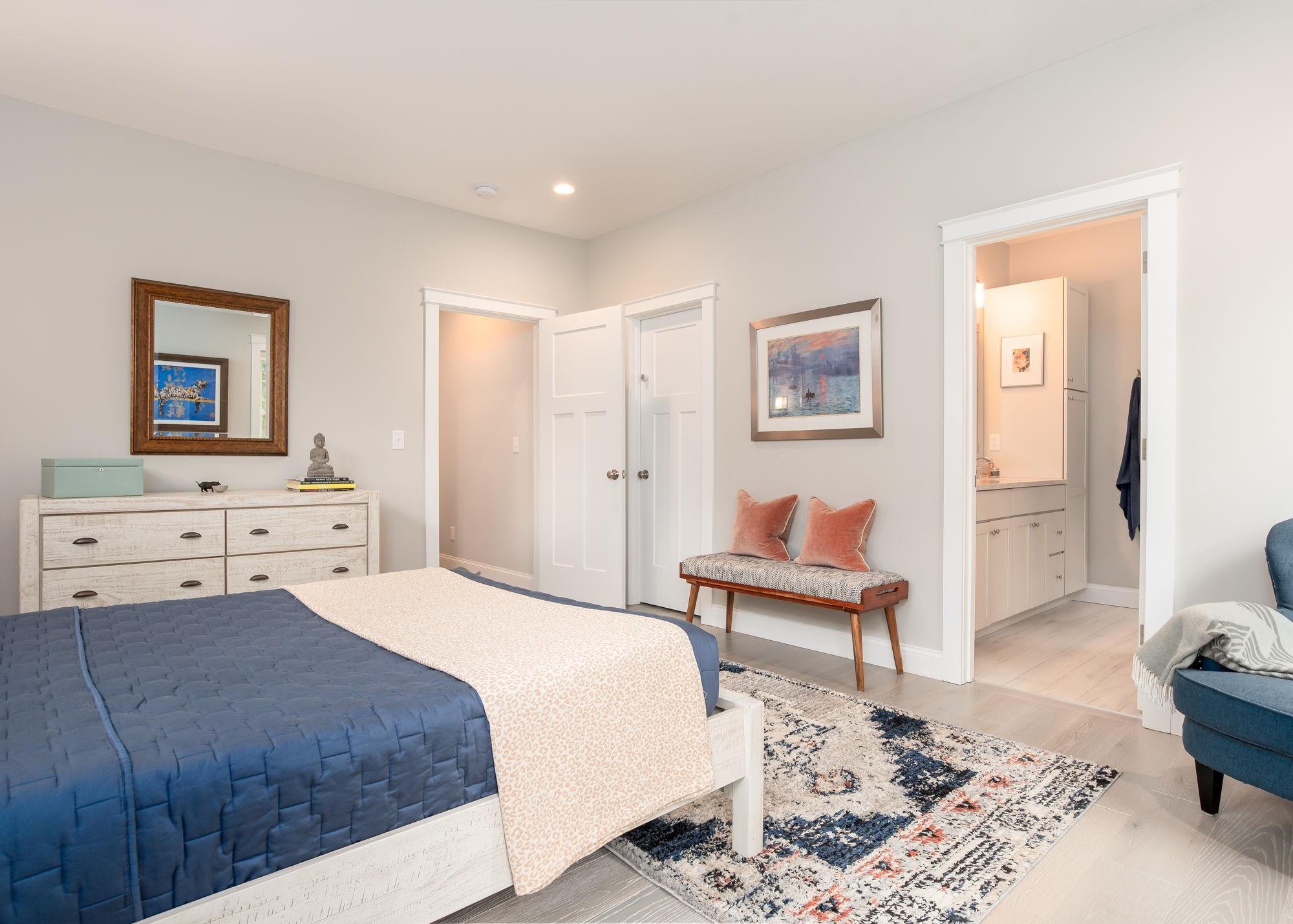 996 Maplewood Avenue Unit: A