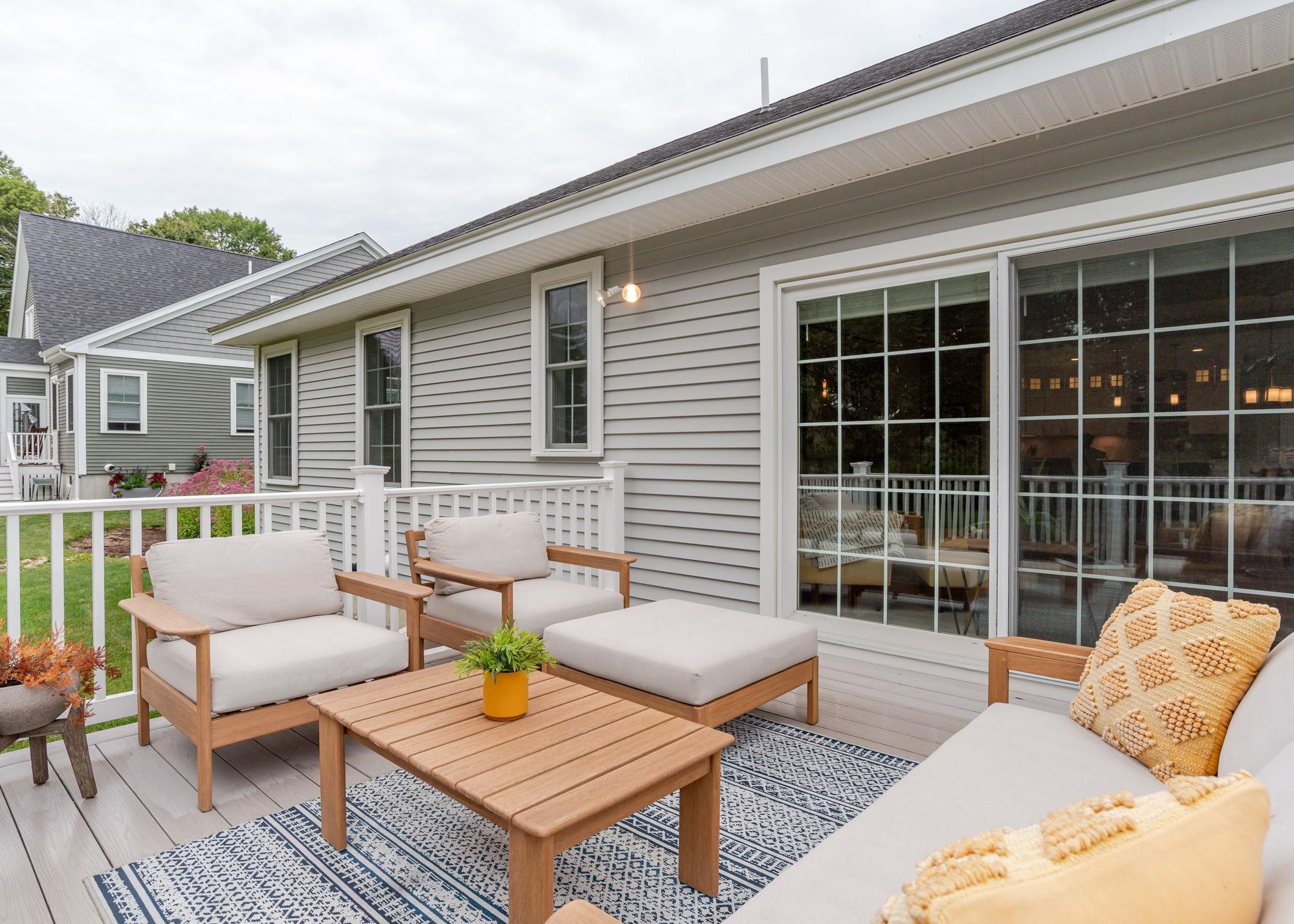 996 Maplewood Avenue Unit: A