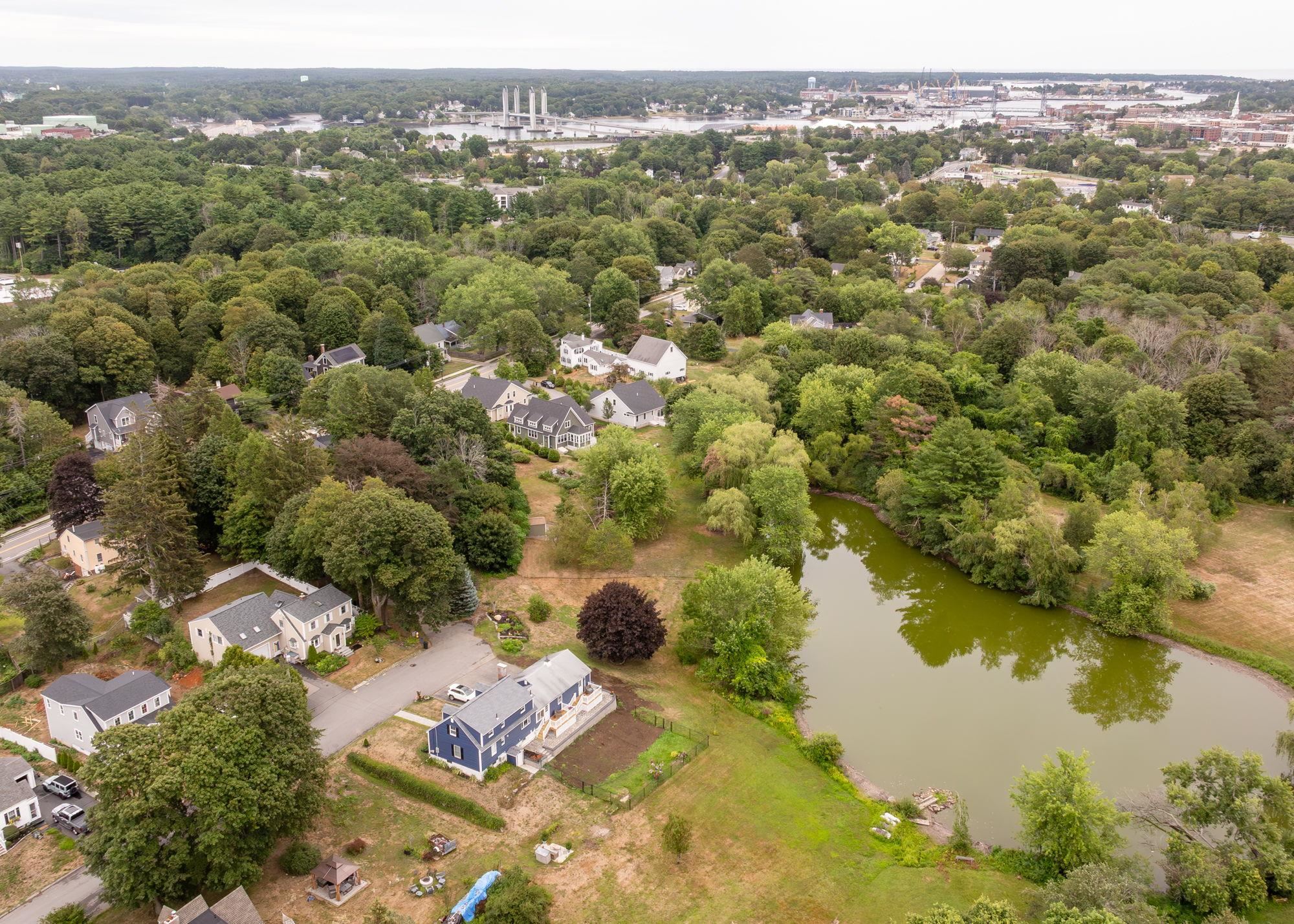 996 Maplewood Avenue Unit: A