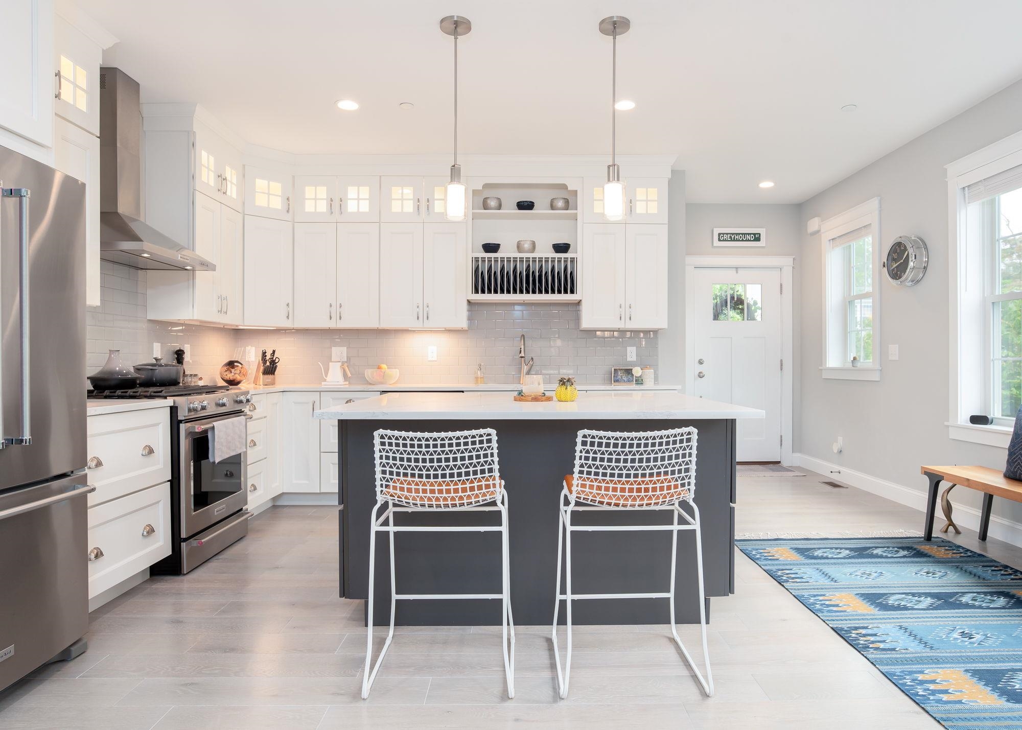 996 Maplewood Avenue Unit: A