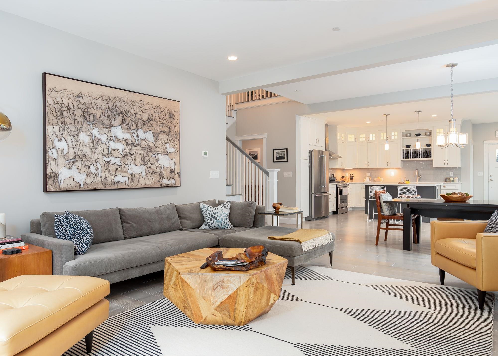 996 Maplewood Avenue Unit: A