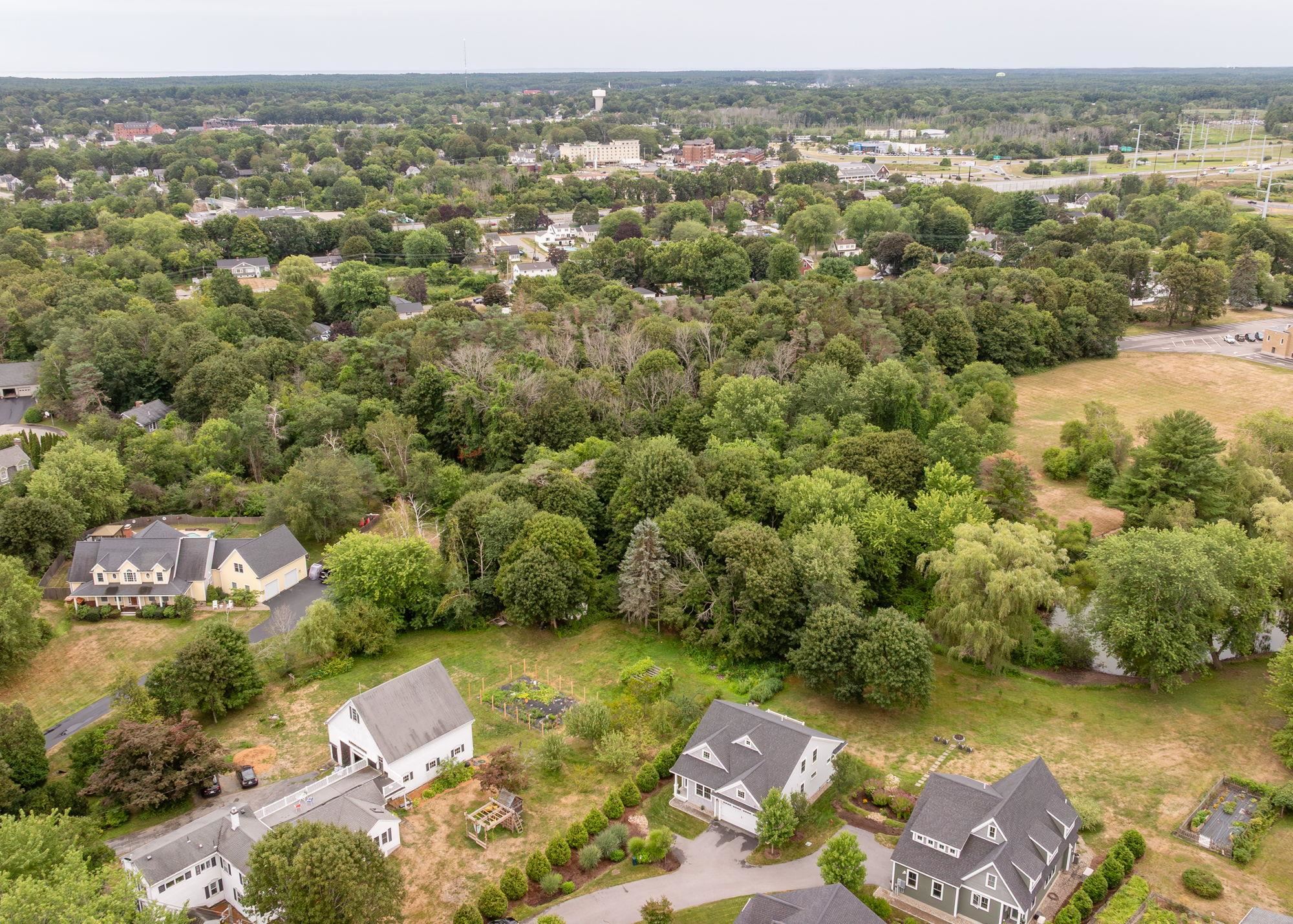 996 Maplewood Avenue Unit: A