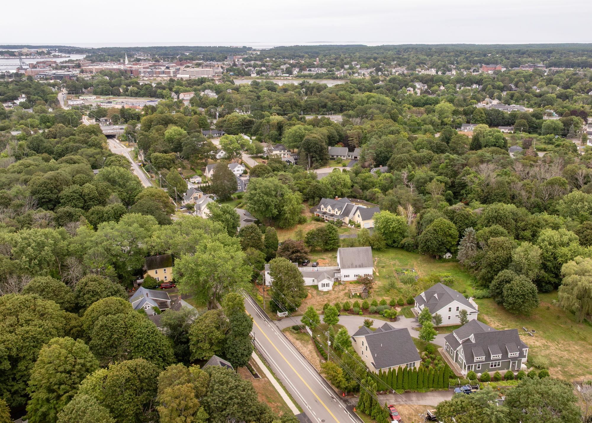 996 Maplewood Avenue Unit: A