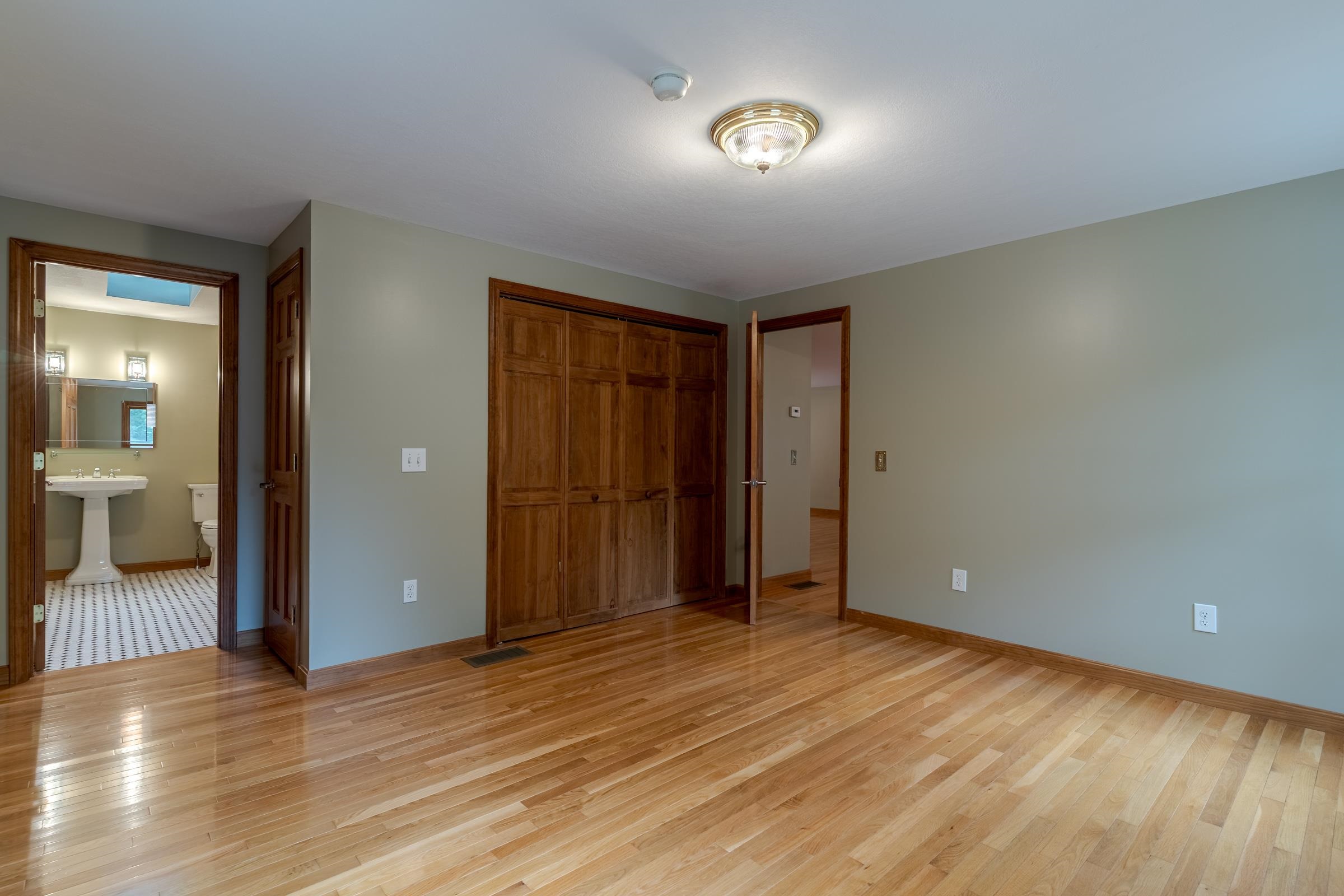 188 N Desmond Drive