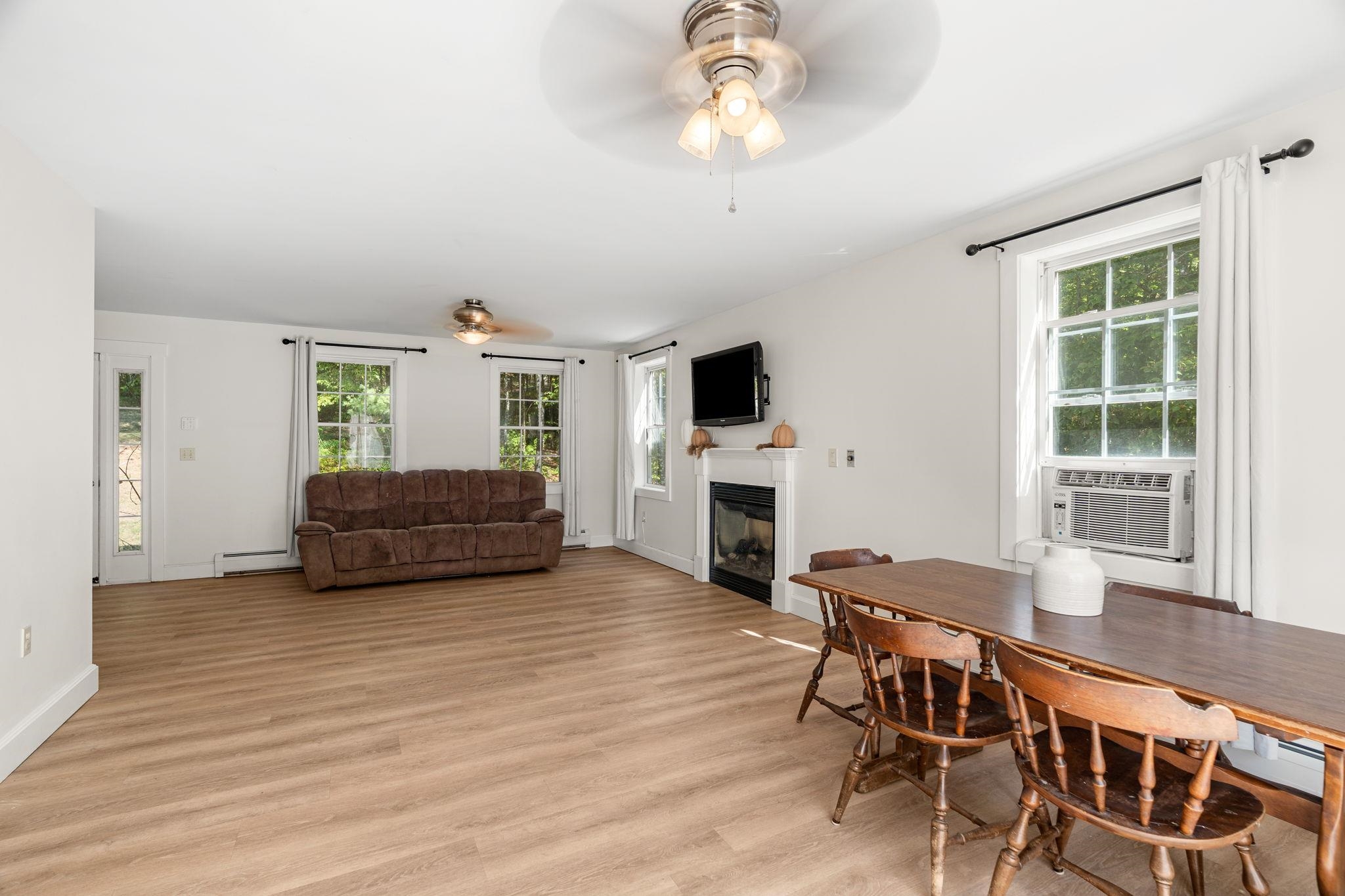 53 Oak Hill Road