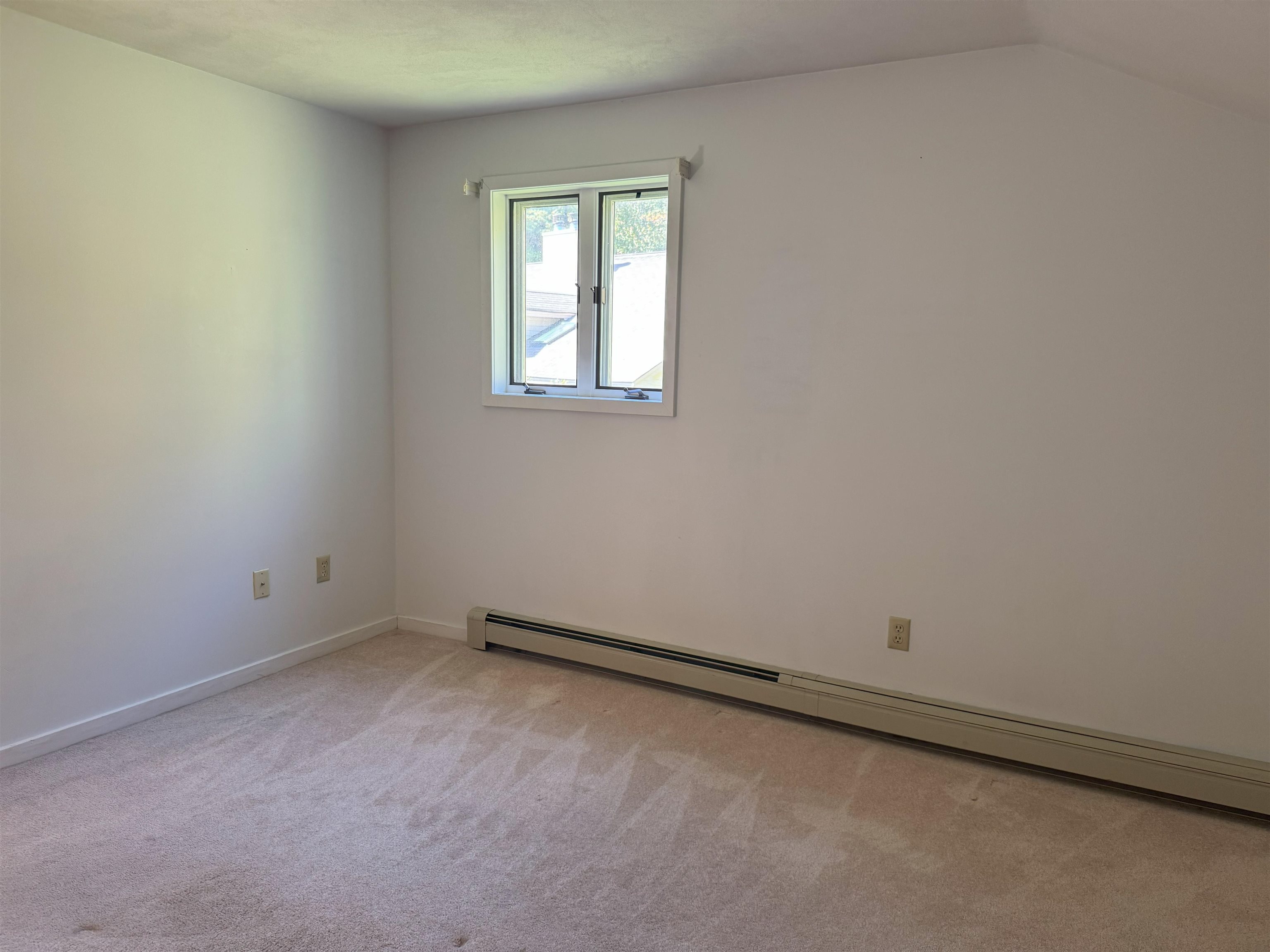 10 Lady Slipper Court