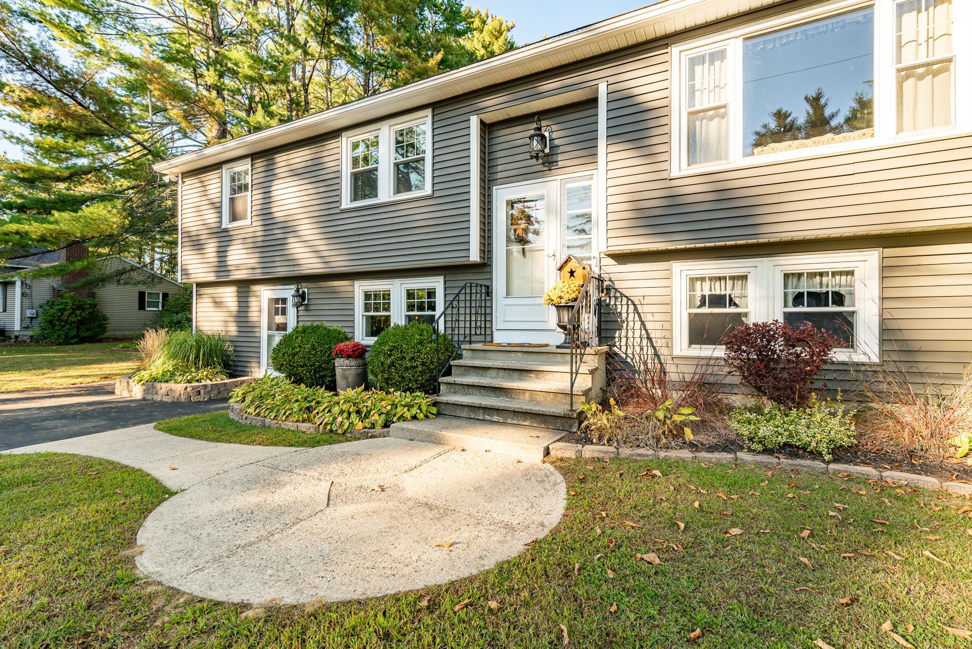 8 Susan Lane