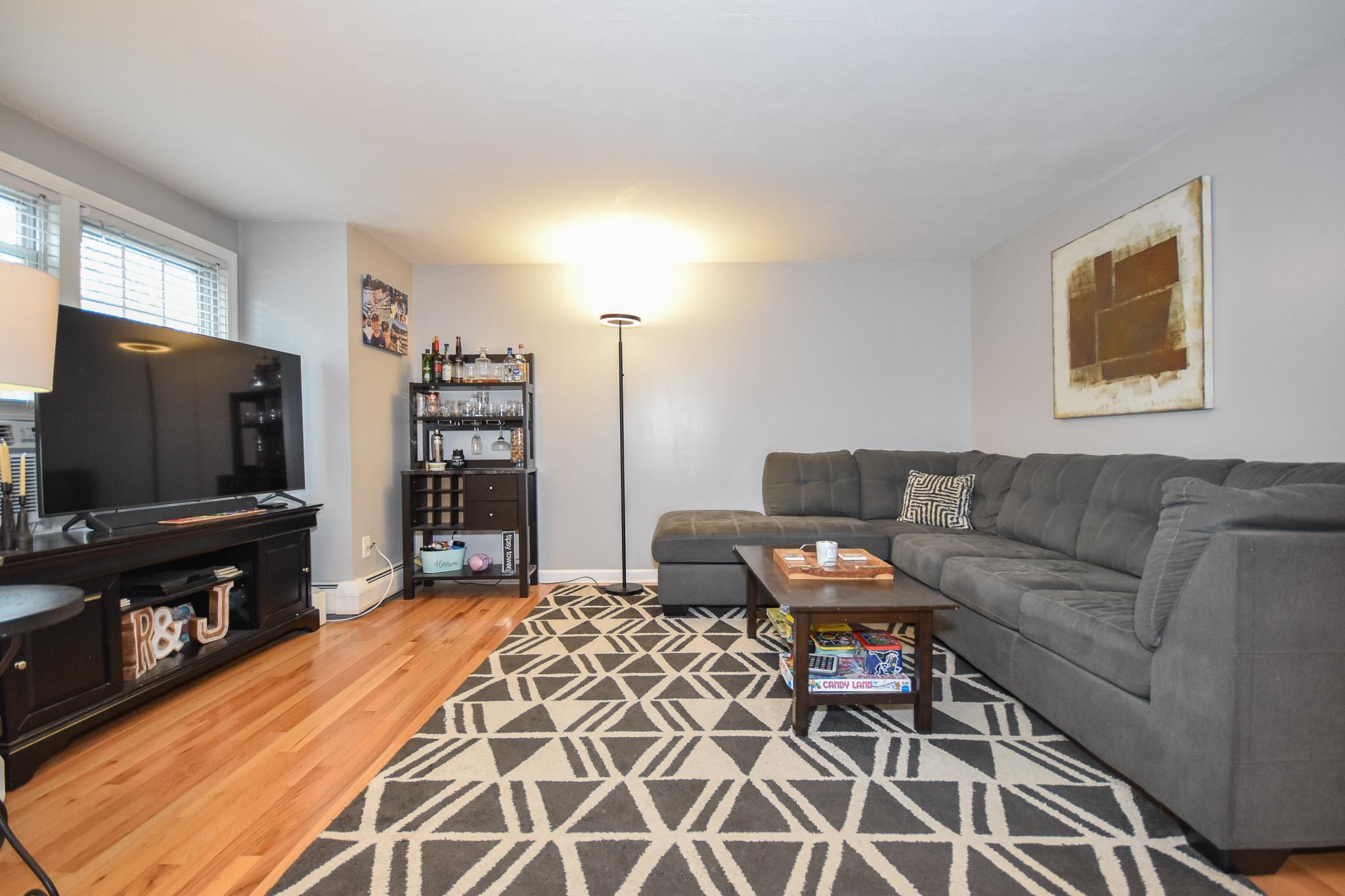 135 Forrest Street Unit: 4