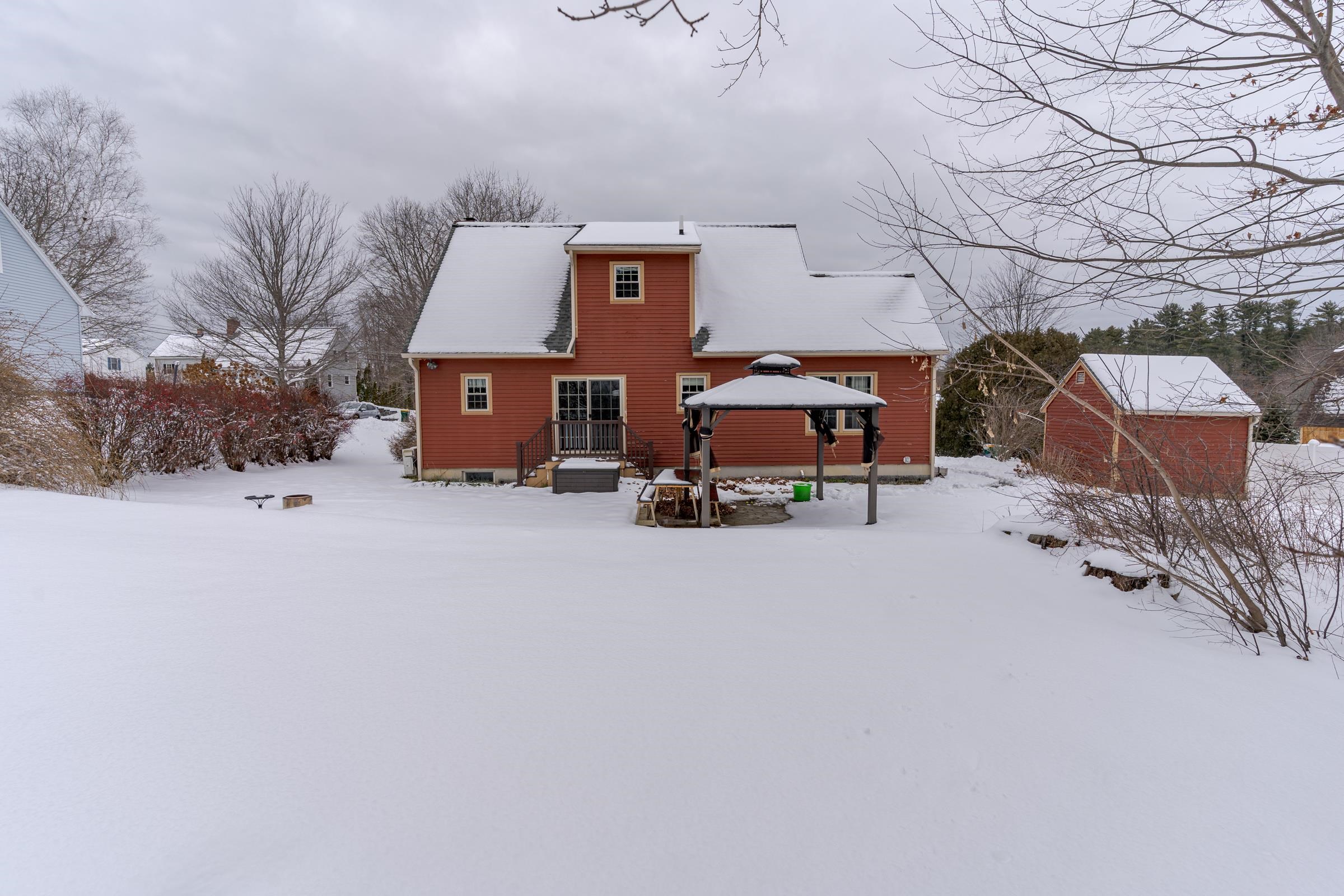 9 Ledgeview Drive