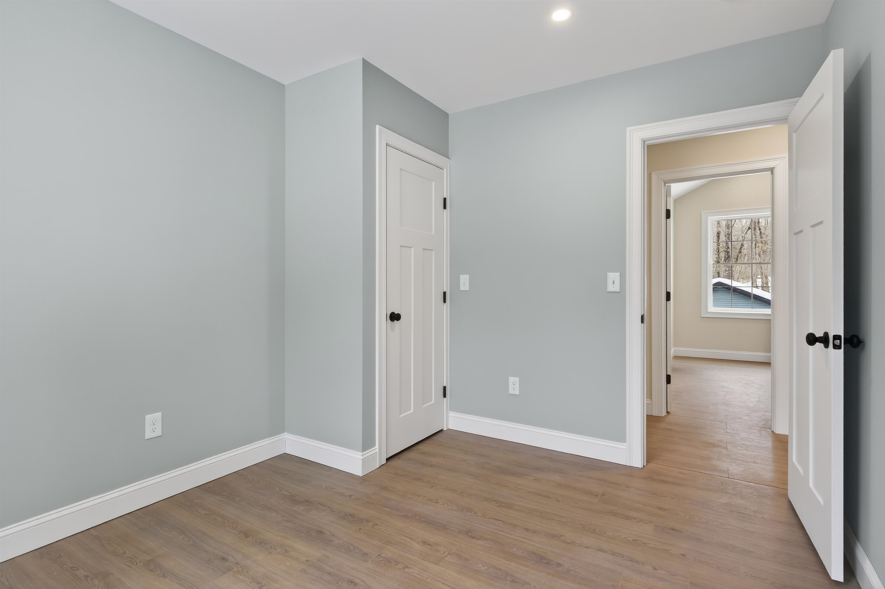 33 McCrillis Road