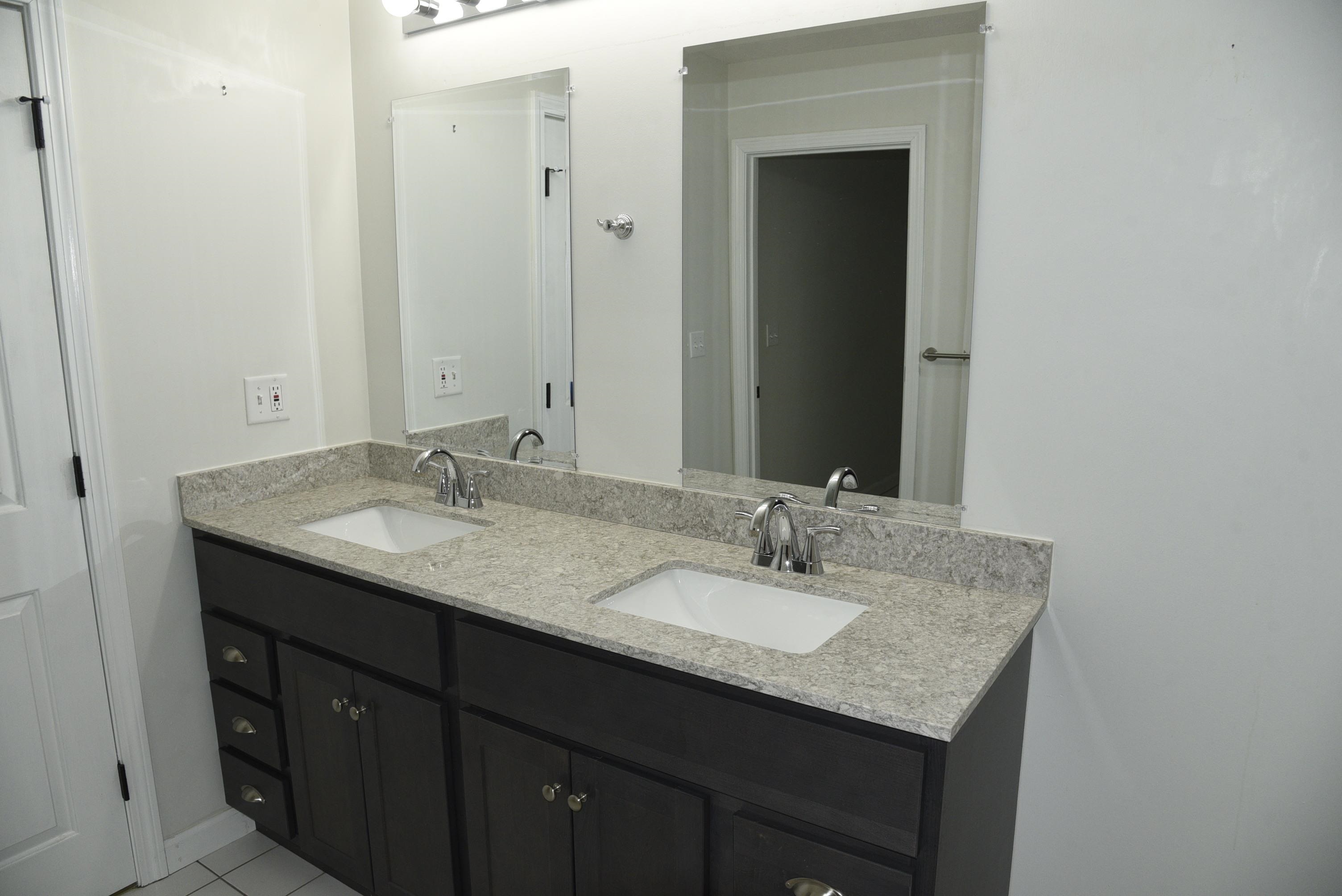 21 Clearwater Drive Unit: 21