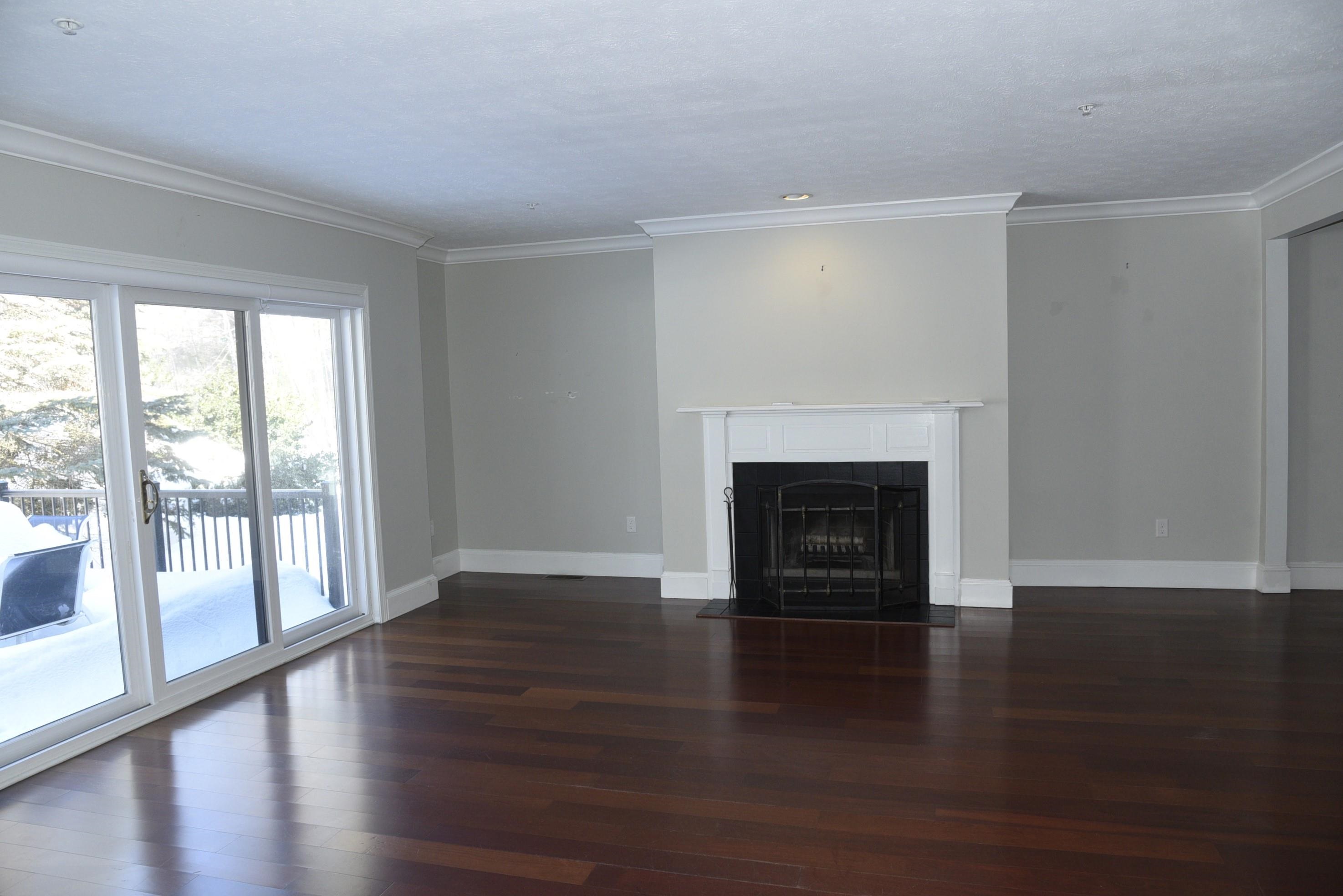 21 Clearwater Drive Unit: 21