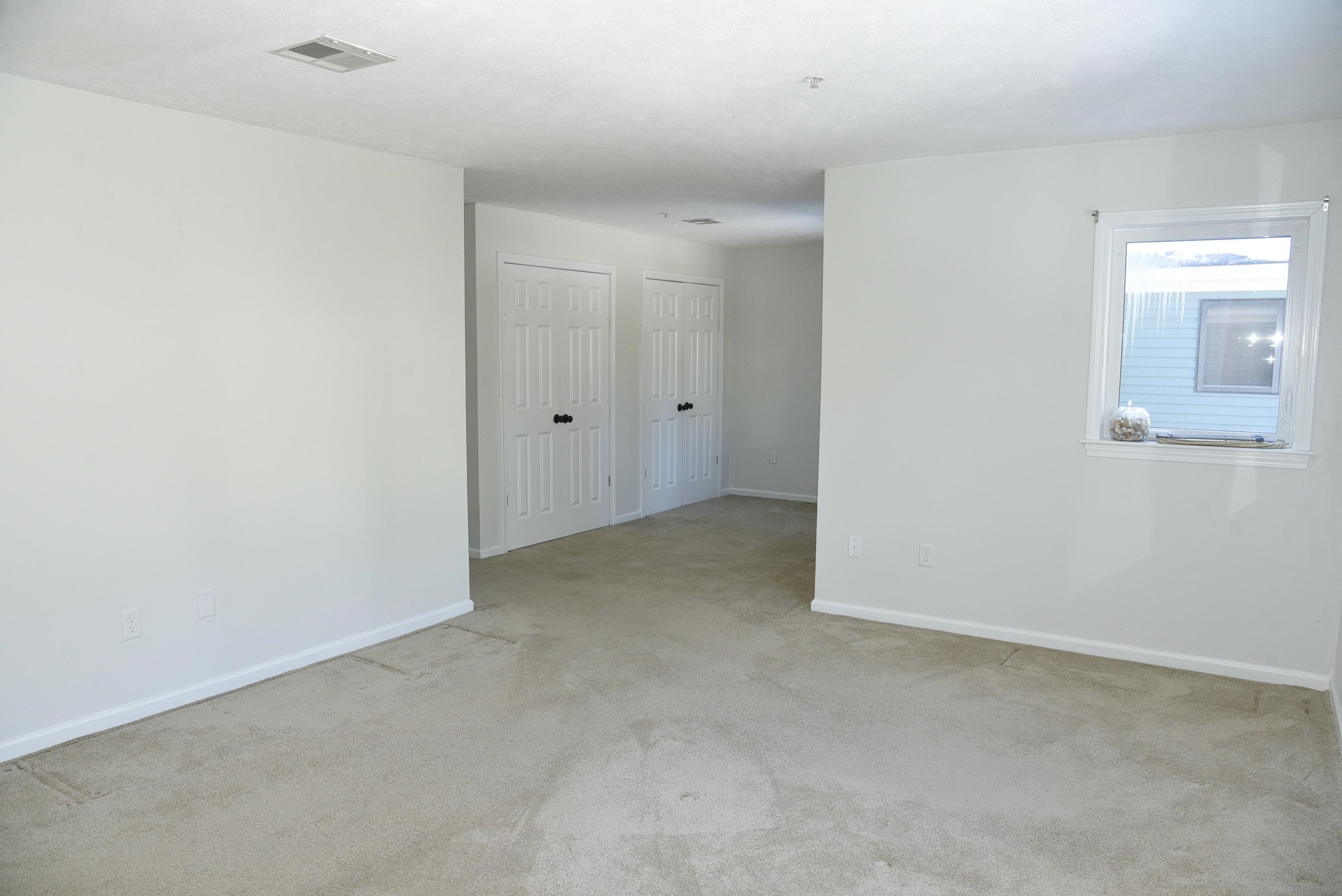 21 Clearwater Drive Unit: 21