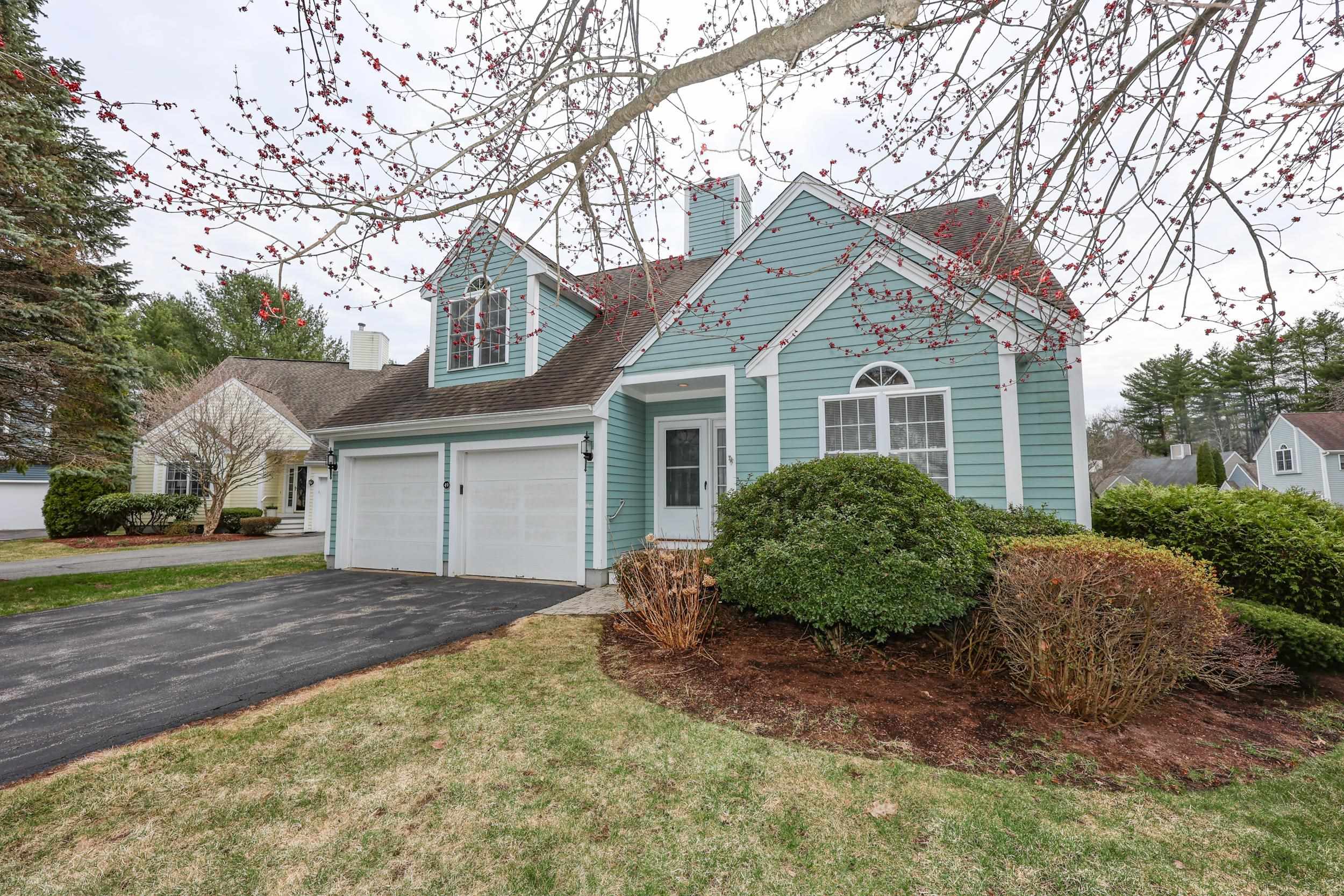 49 Drakes Landing