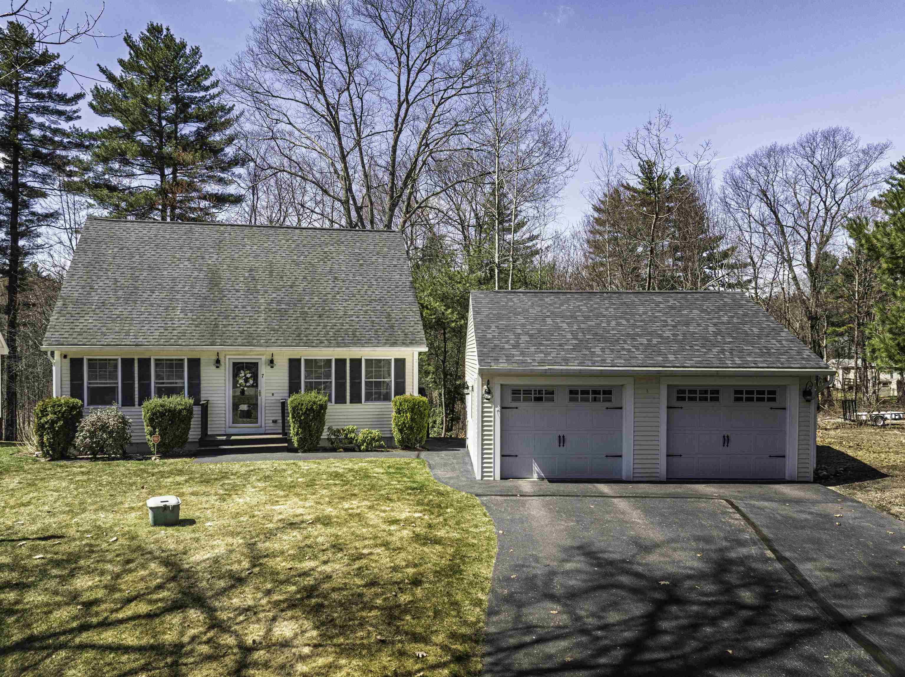 7 Hawthorne Circle