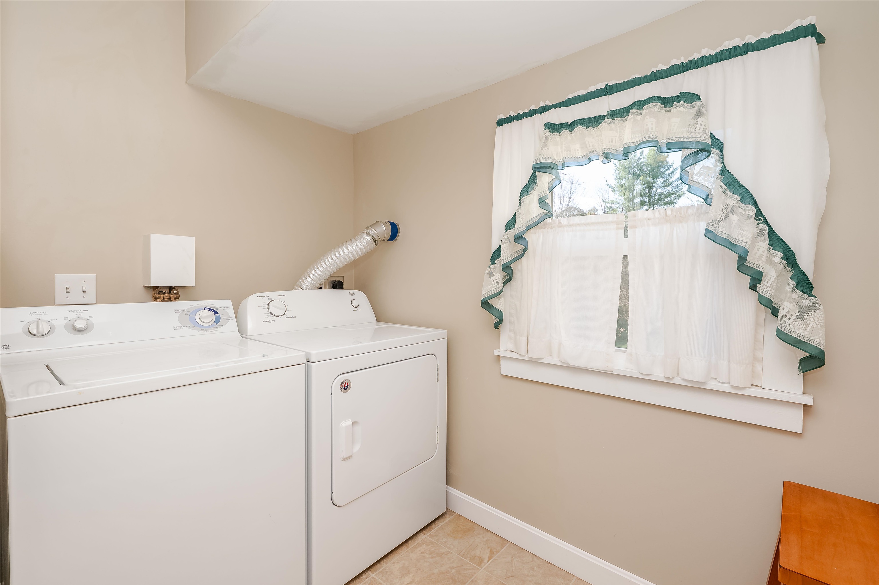 28 Midway Park