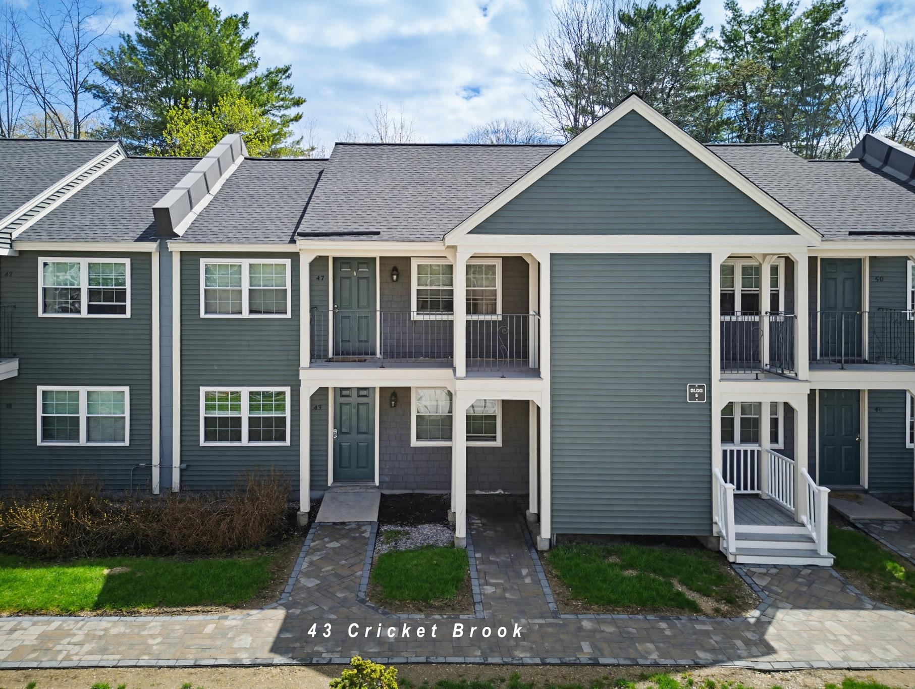 93 Henry Law Avenue Unit: 43
