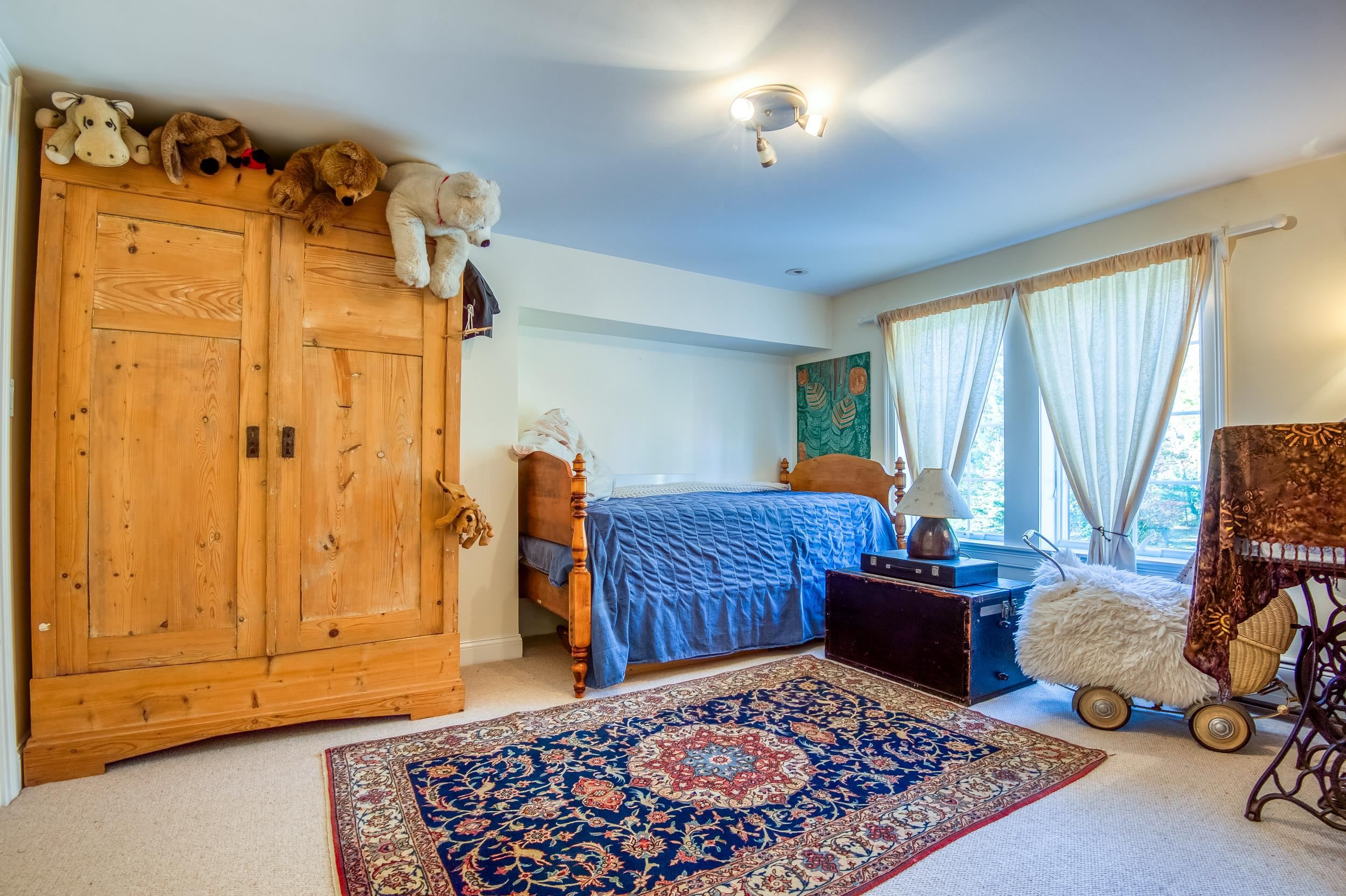 146 Calef Highway
