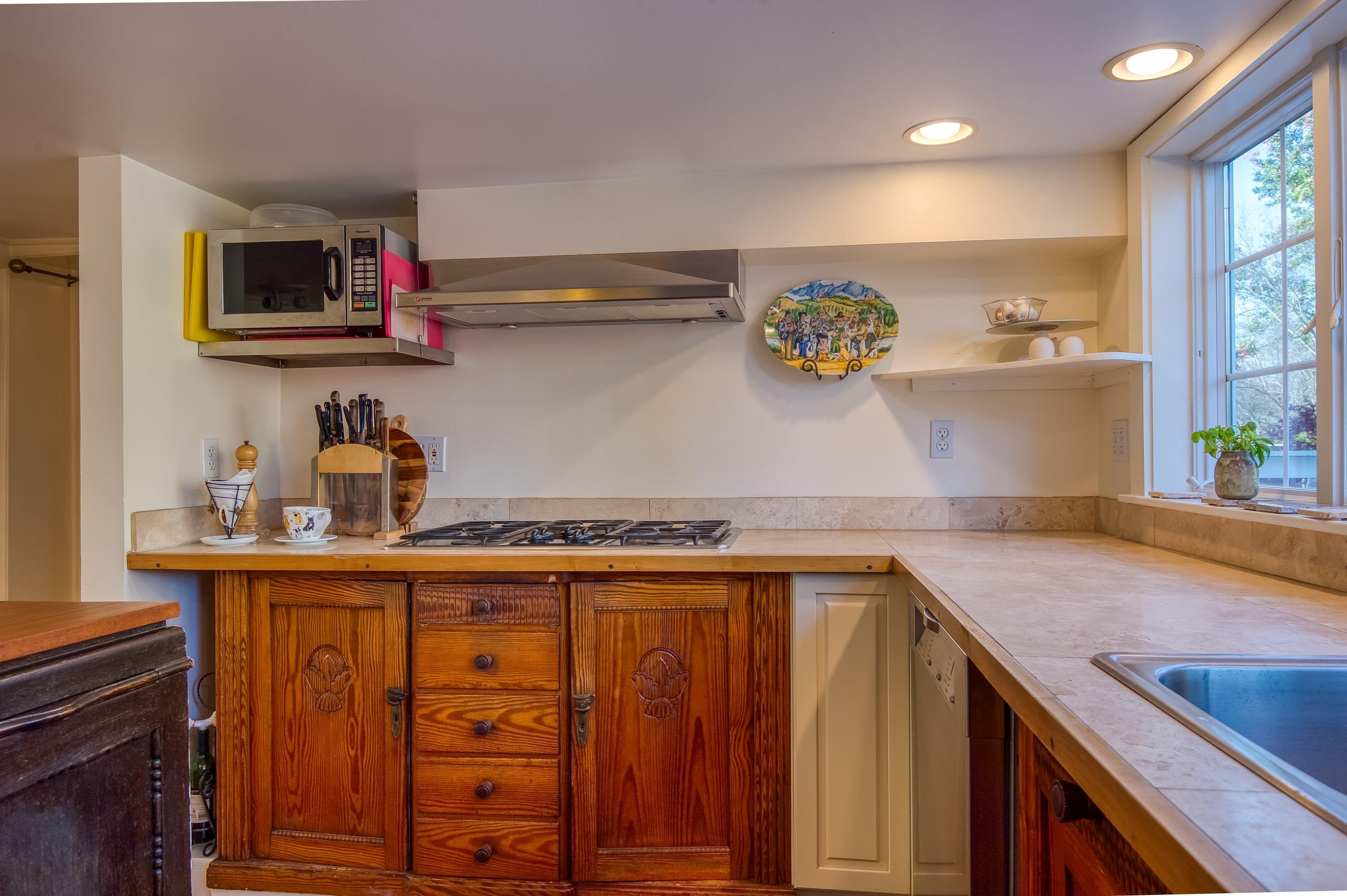 146 Calef Highway