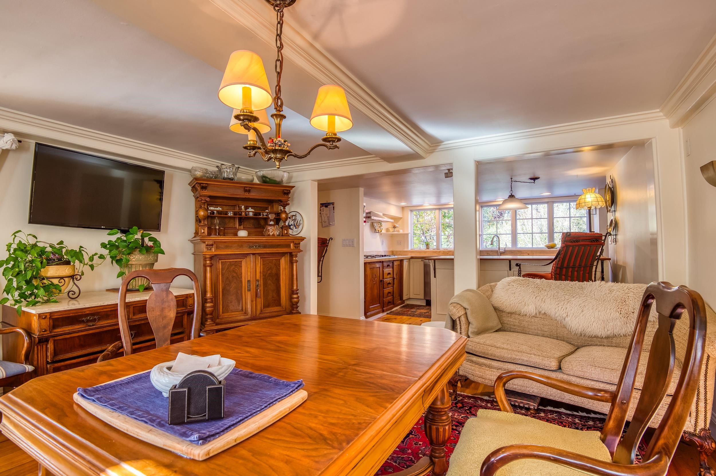 146 Calef Highway