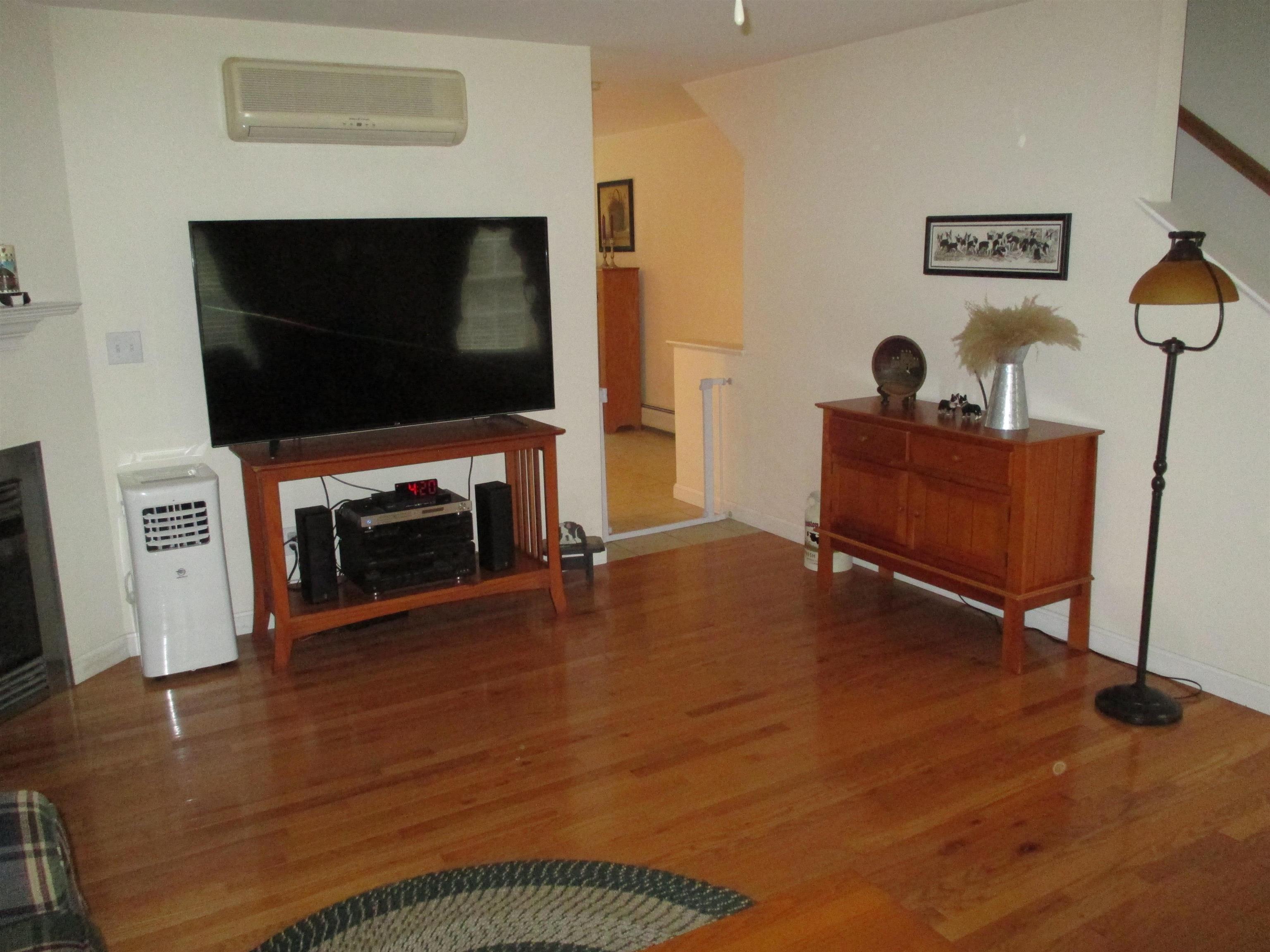 19 Split Rock Drive