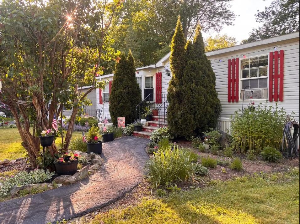 446 Emerald Drive