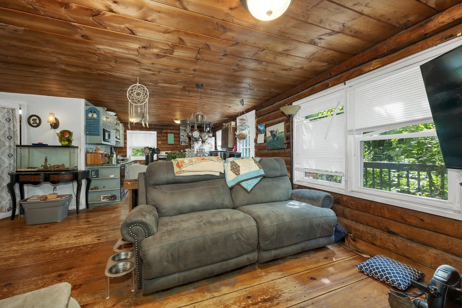 107 Orchard Hill Road