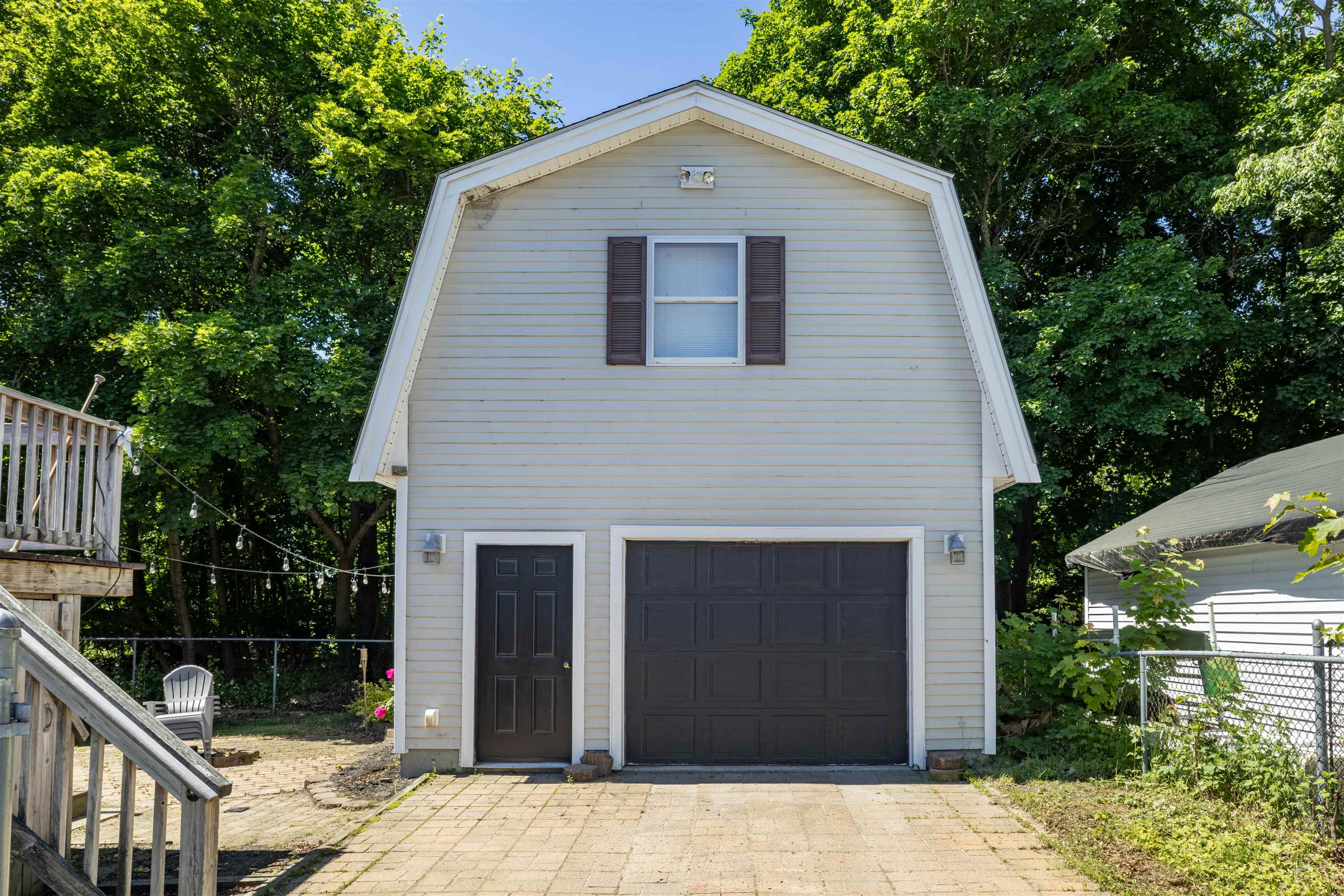 35 Western Avenue