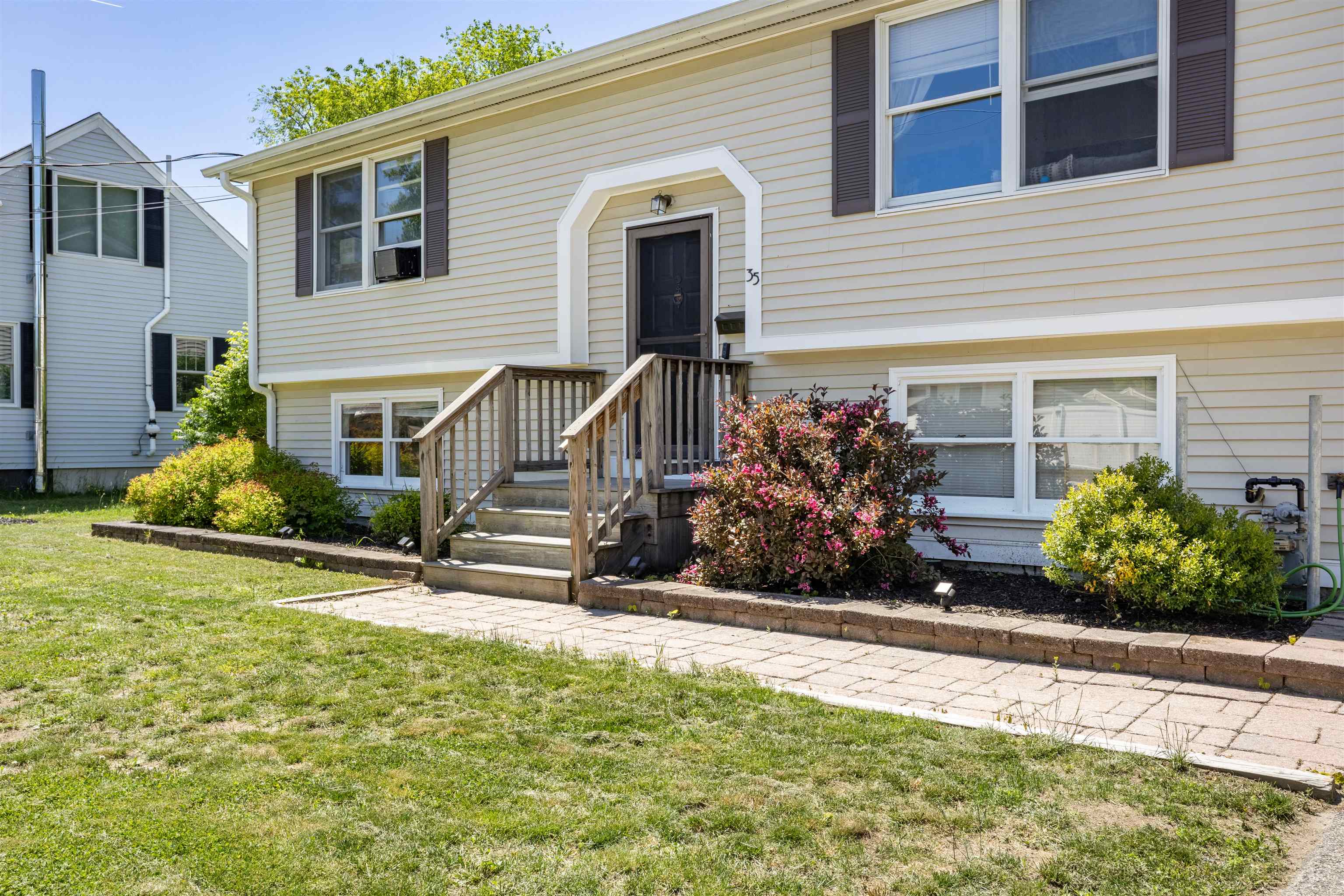 35 Western Avenue