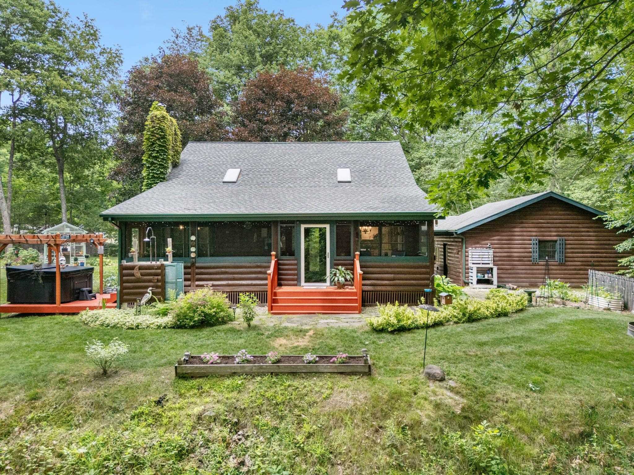 165 Calef Highway