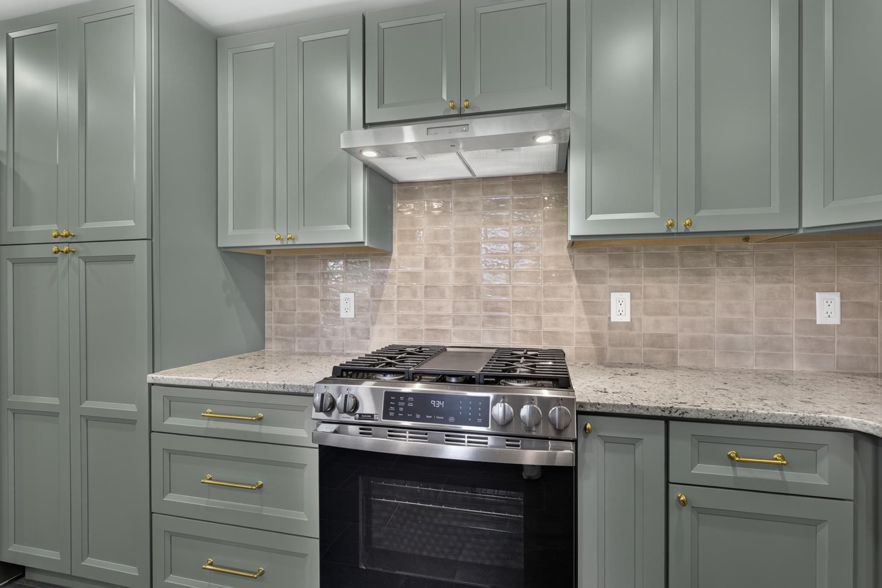2 Sweetbriar Lane