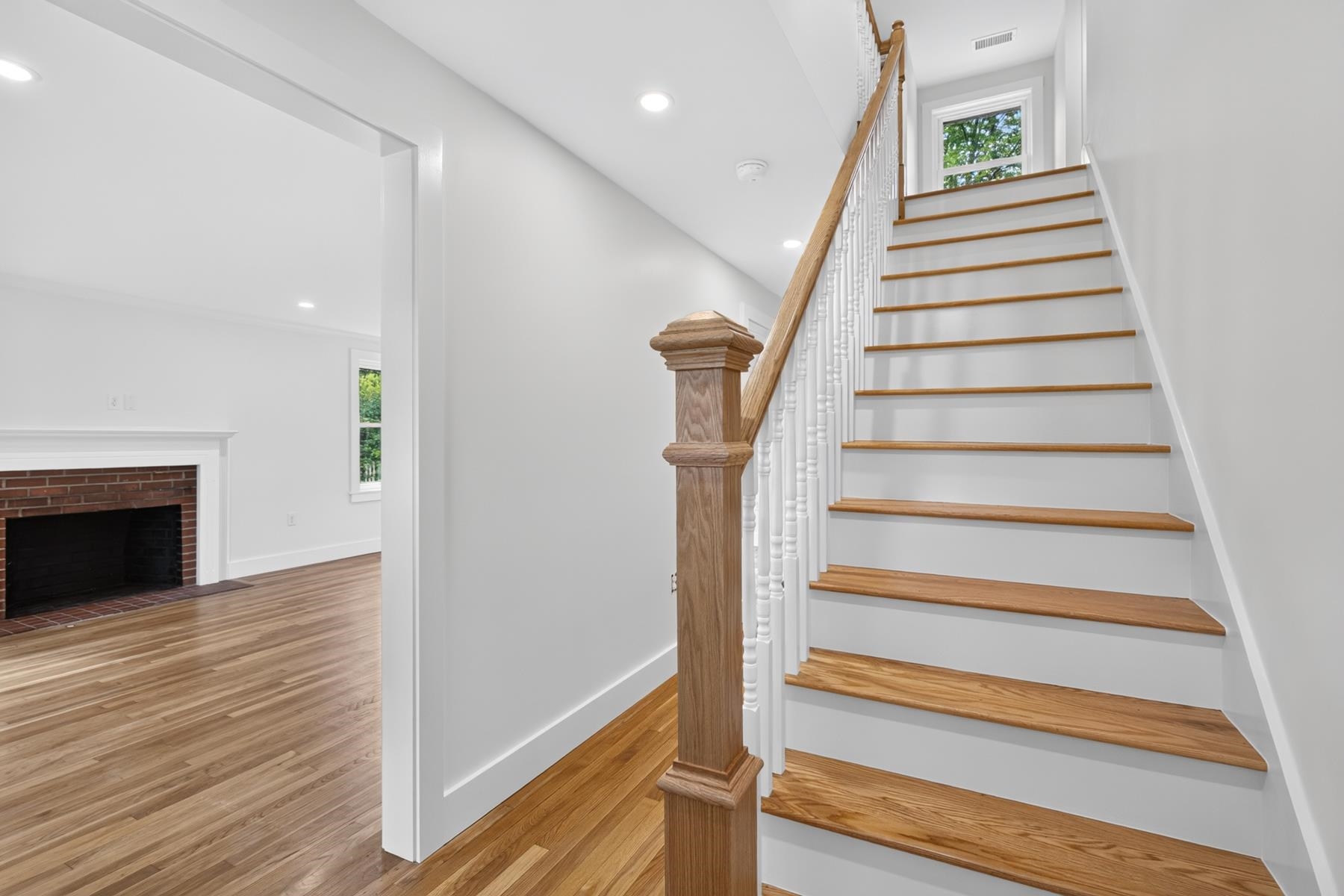 2 Sweetbriar Lane