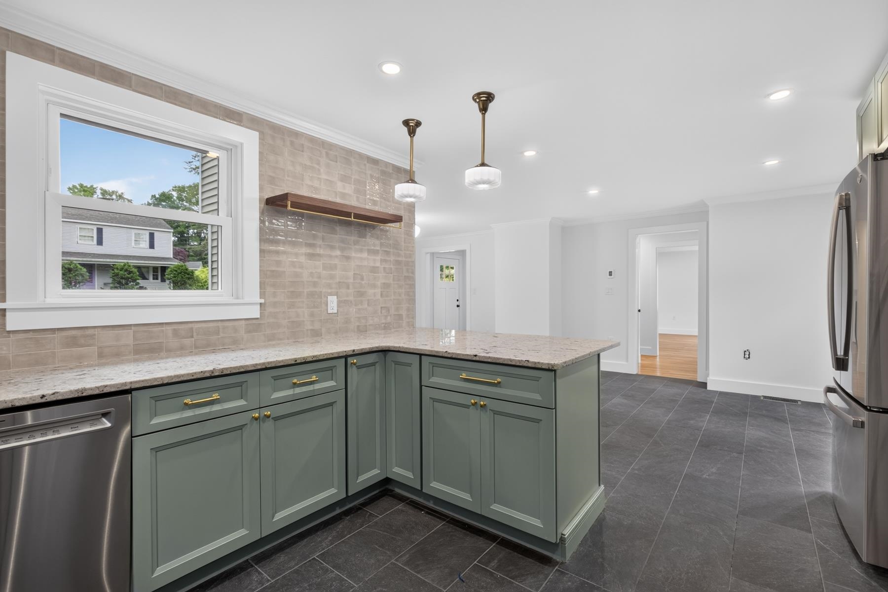 2 Sweetbriar Lane