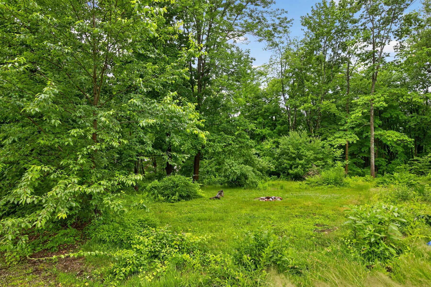 2 Sweetbriar Lane