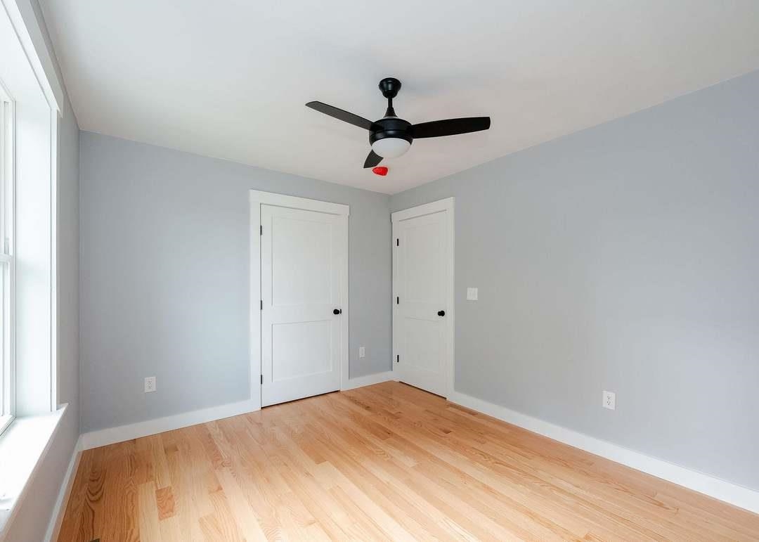 9 Lawn Avenue