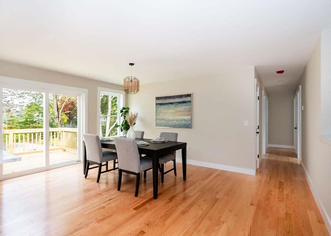 9 Lawn Avenue
