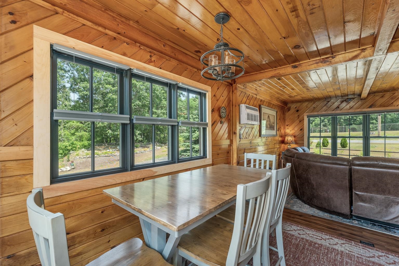 214 Middle Road