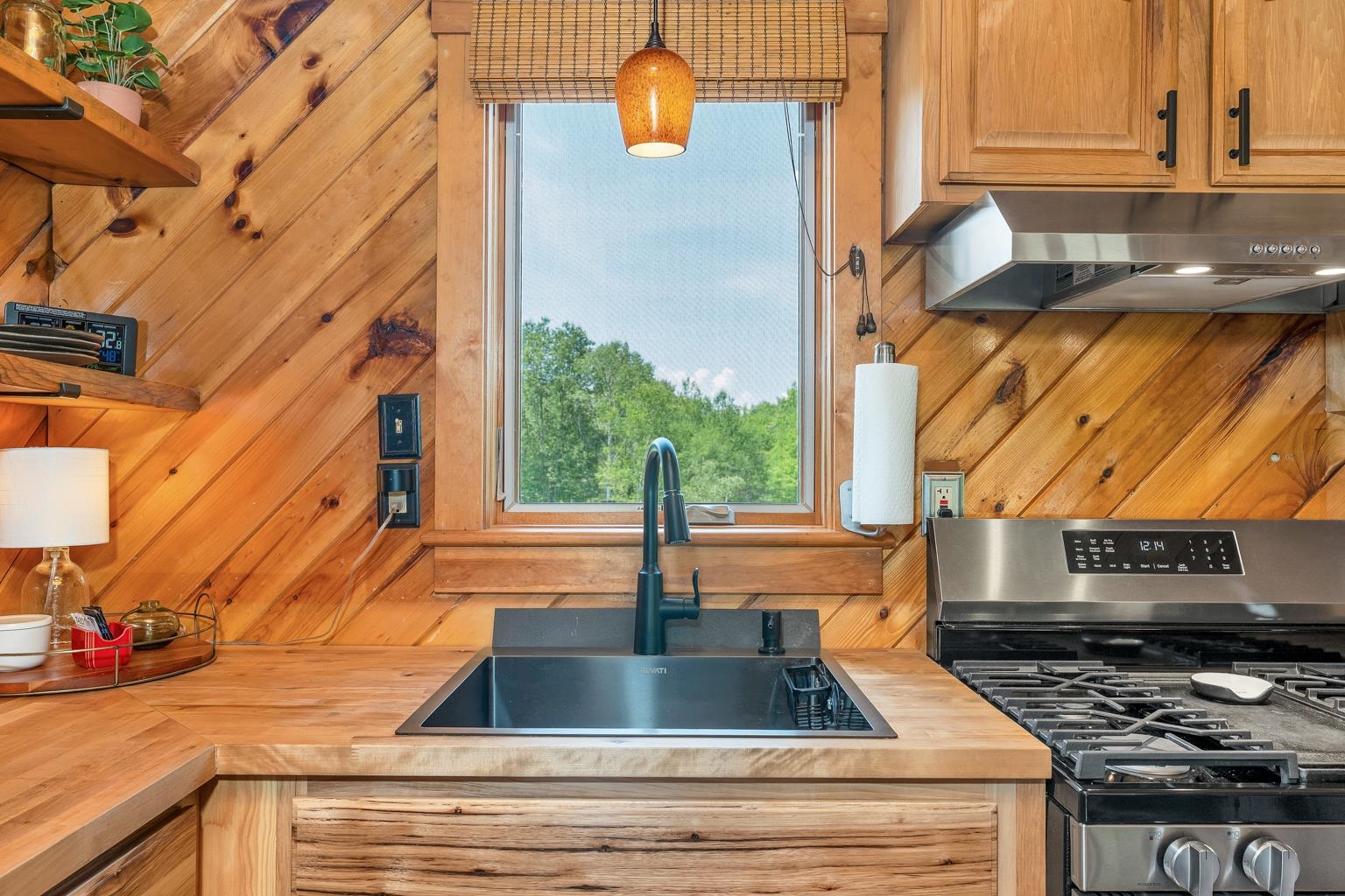 214 Middle Road