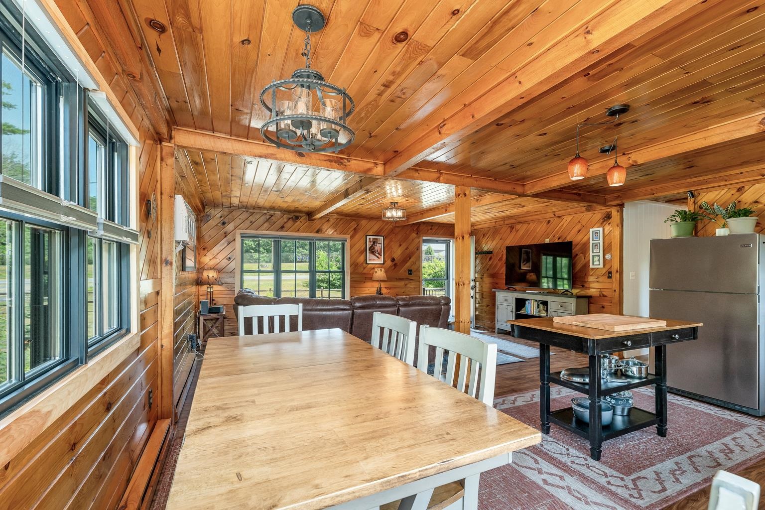 214 Middle Road