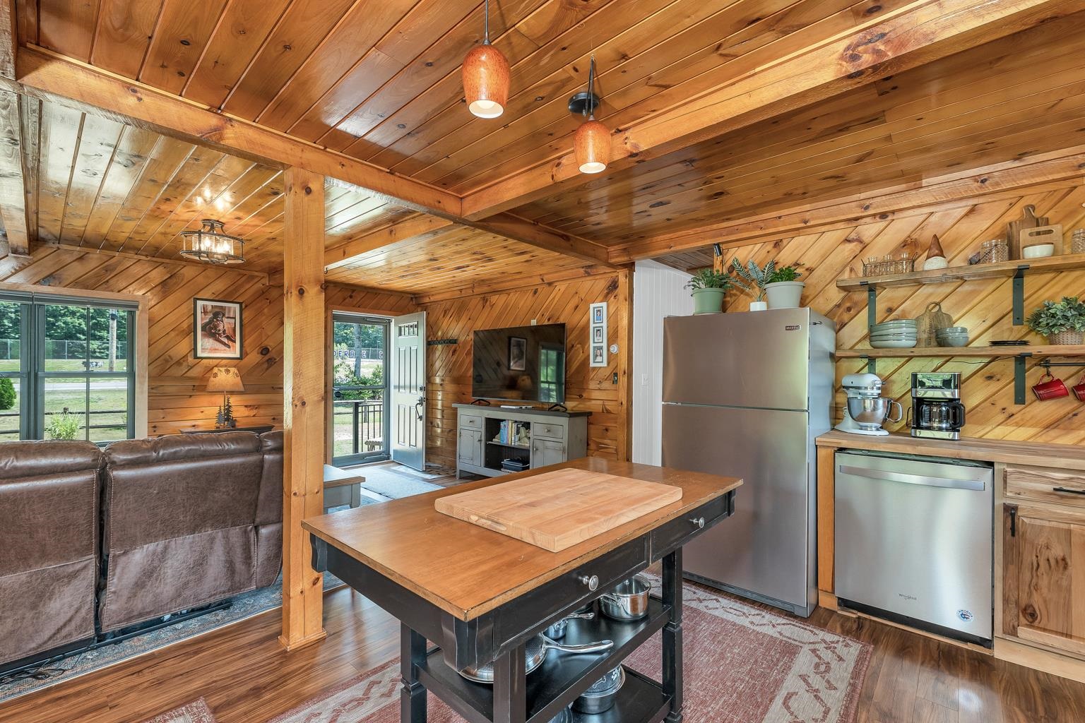 214 Middle Road