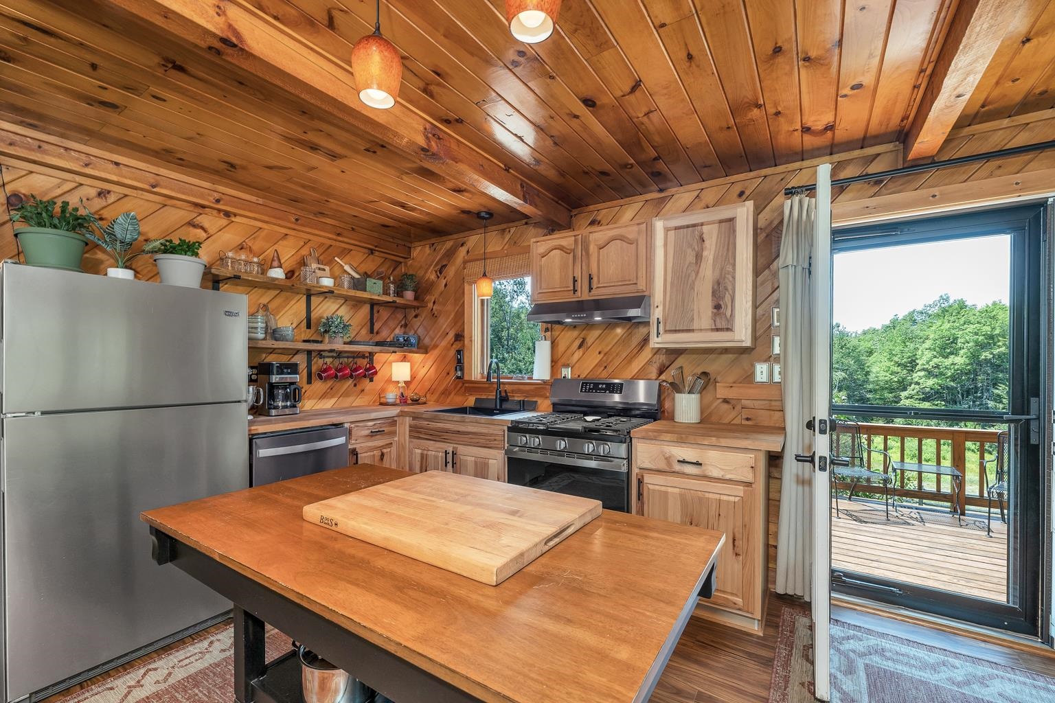 214 Middle Road
