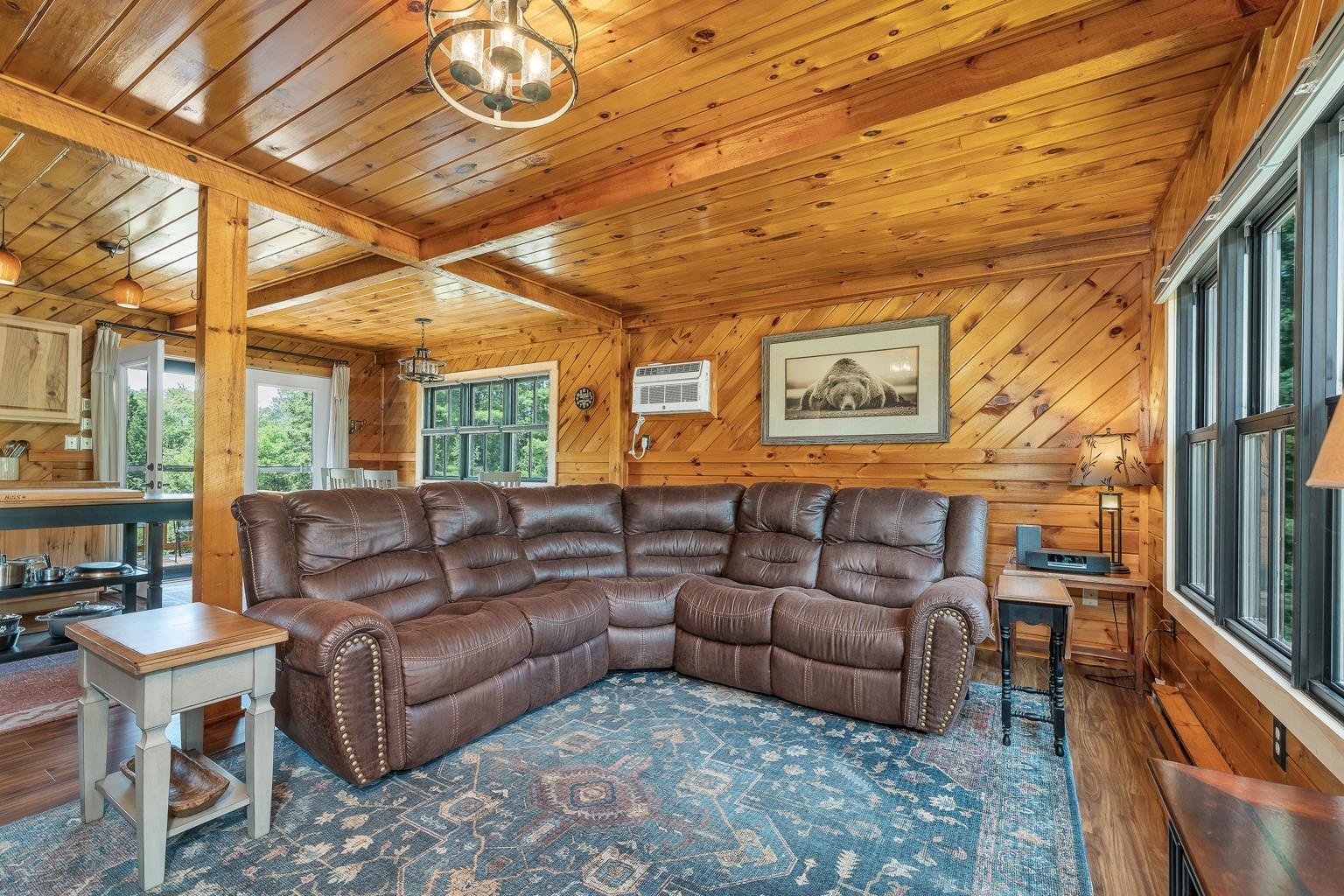 214 Middle Road