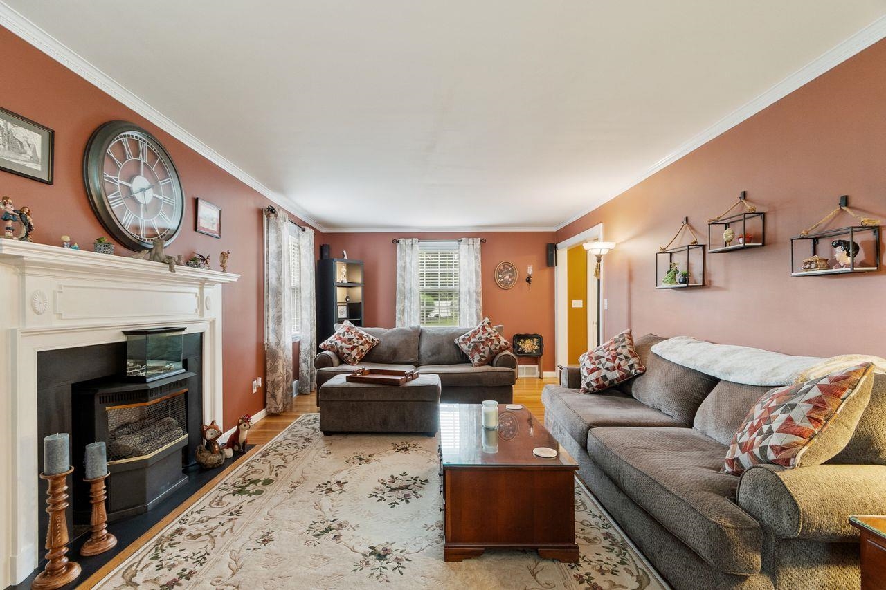 8 Kimball Avenue