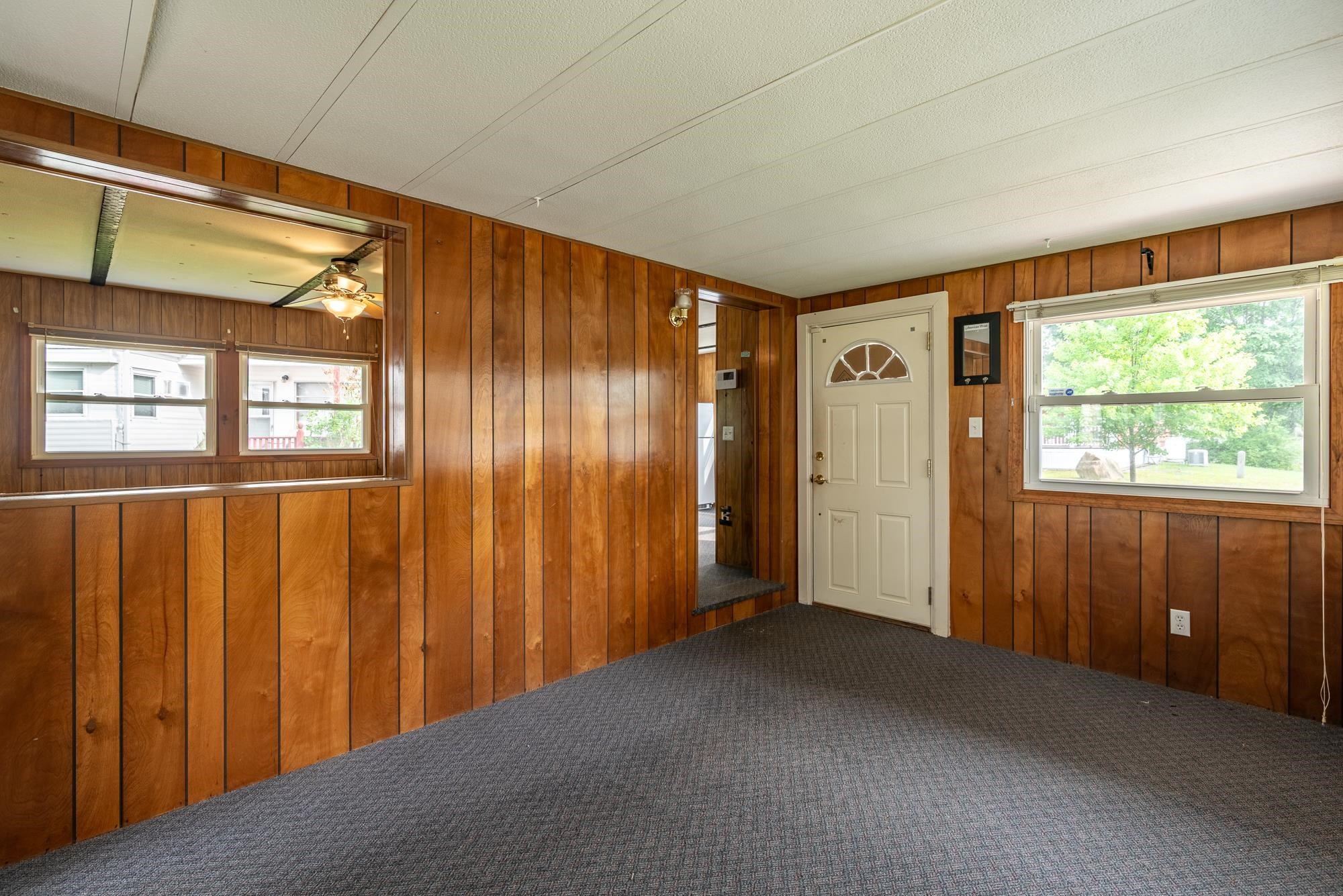 8 South Dewberry Lane